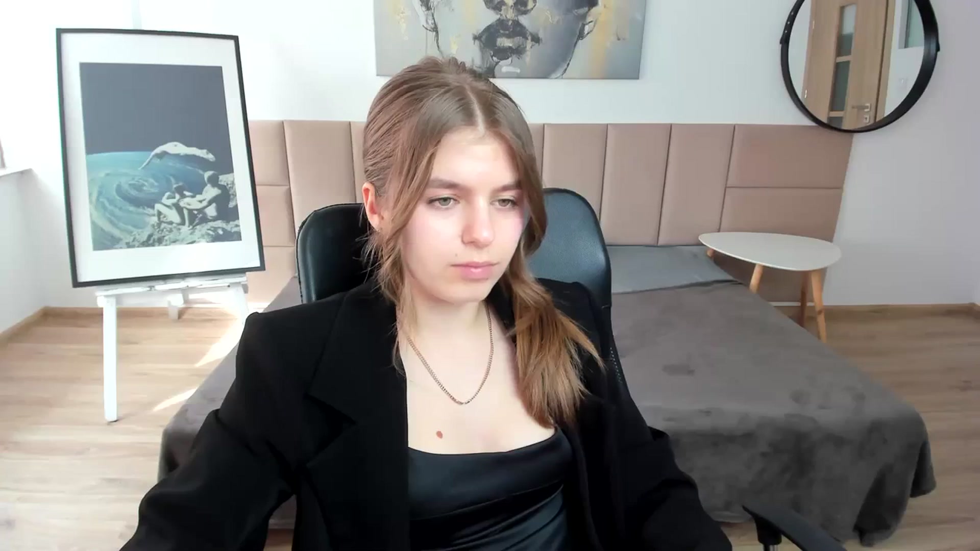 Gallery image thumbnail from Innolasa's myfreecams stream on, 04/05/2024, 14:43 image 14 of 20