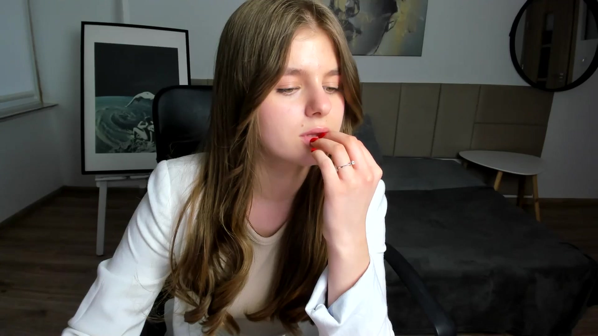 Gallery image thumbnail from Innolasa's myfreecams stream on, 04/11/2024, 17:36 image 15 of 20