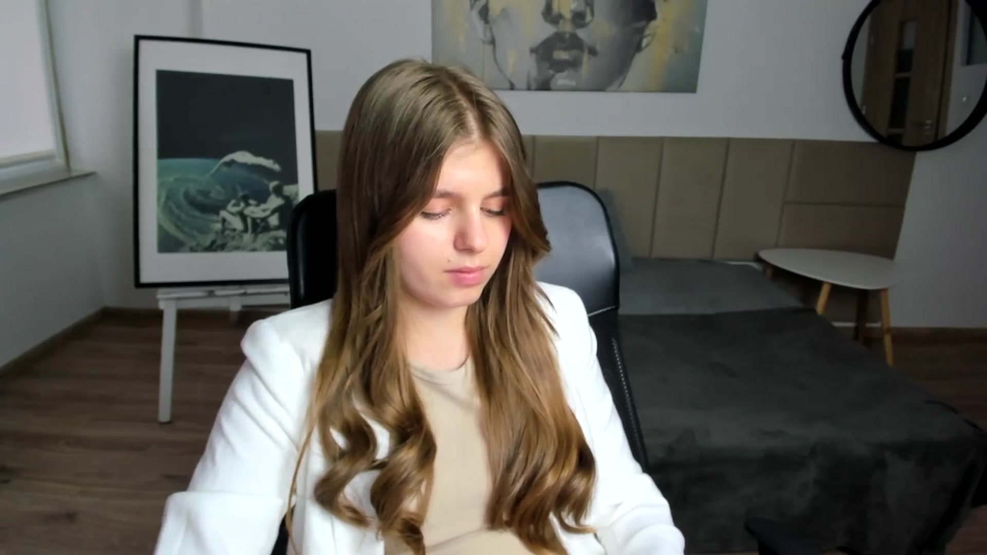 Gallery image thumbnail from Innolasa's myfreecams stream on, 04/11/2024, 17:36 image 7 of 20