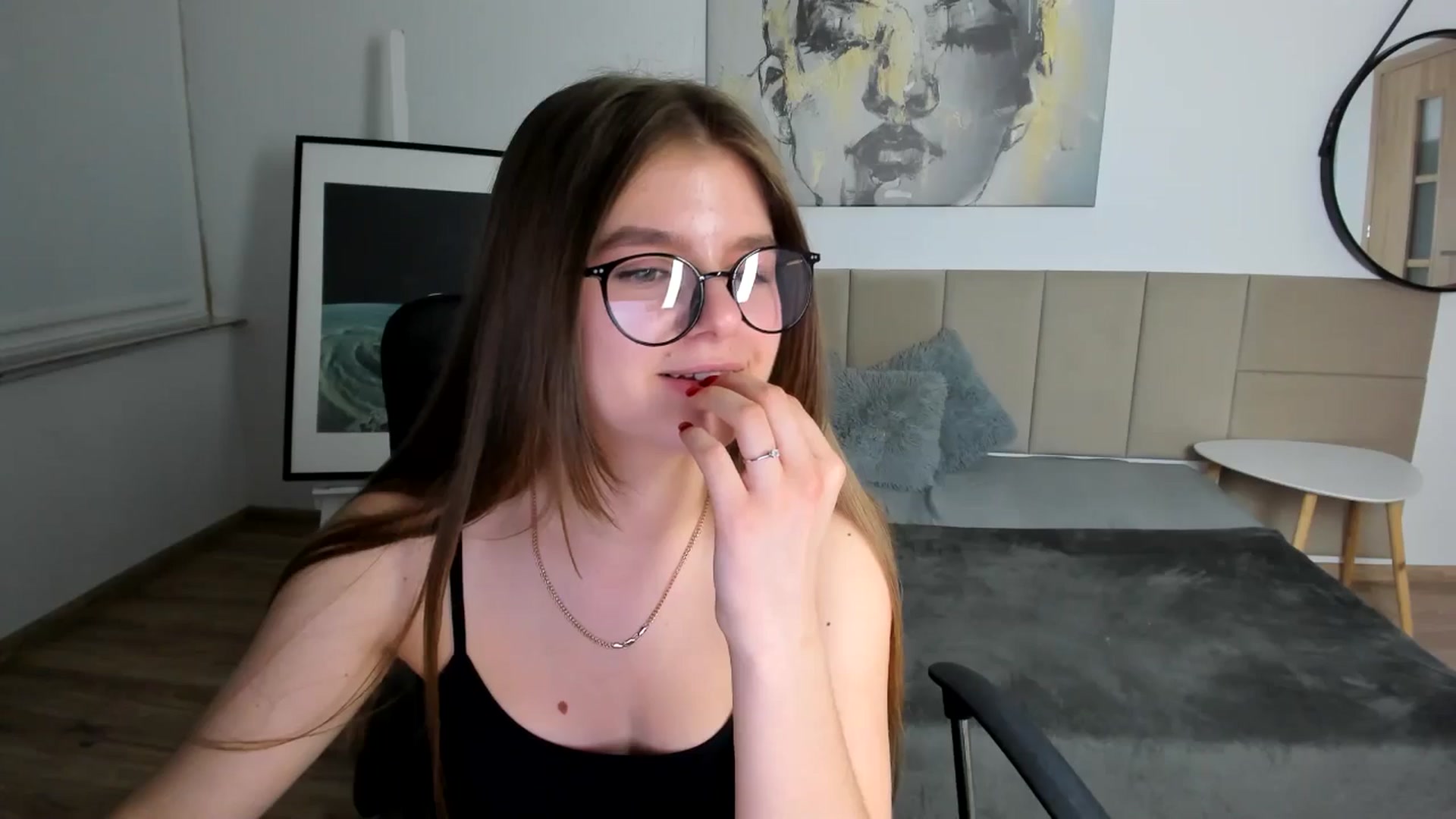 Gallery image thumbnail from Innolasa's myfreecams stream on, 04/20/2024, 17:57 image 18 of 20