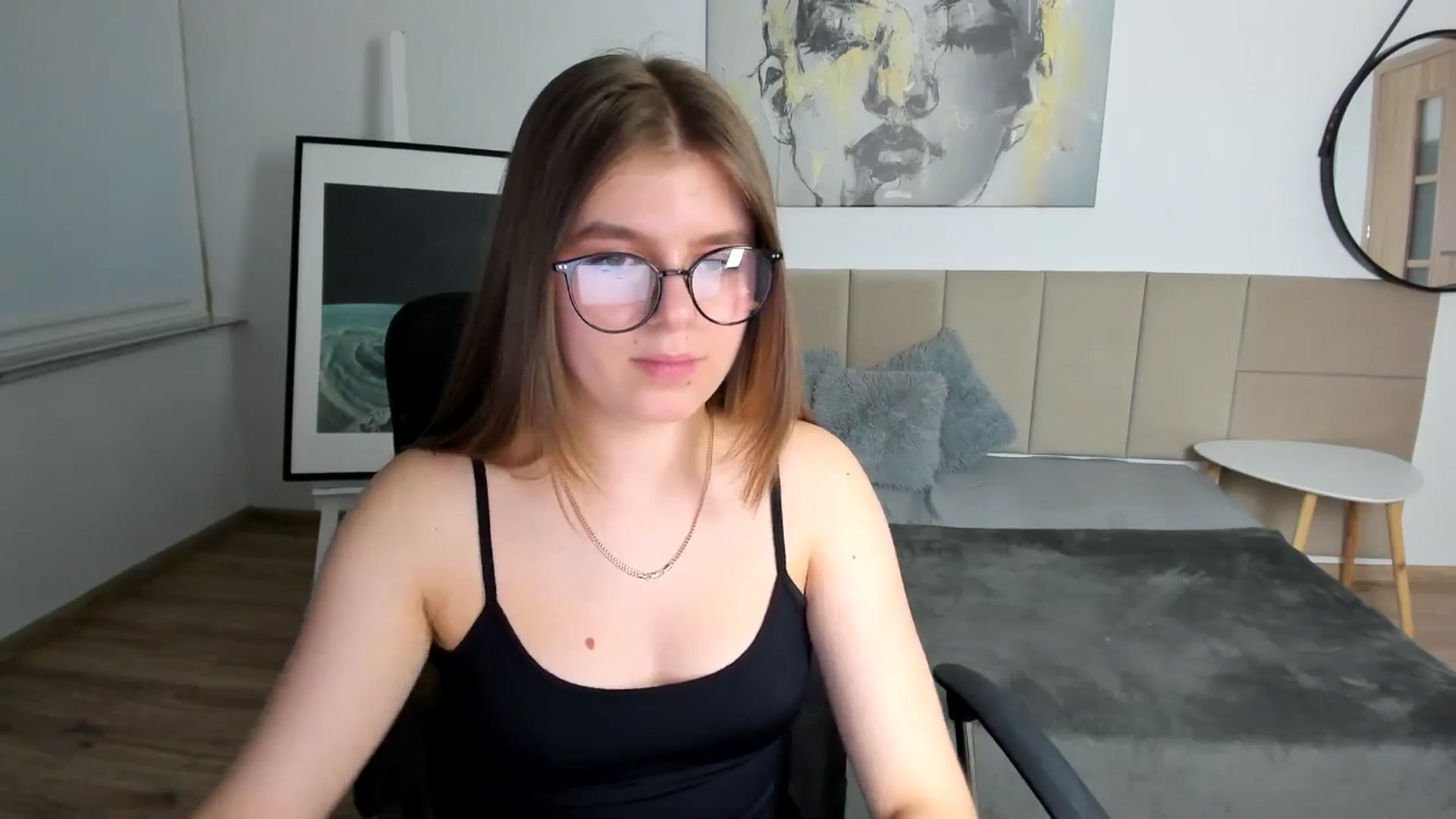 Gallery image thumbnail from Innolasa's myfreecams stream on, 04/20/2024, 17:57 image 6 of 20