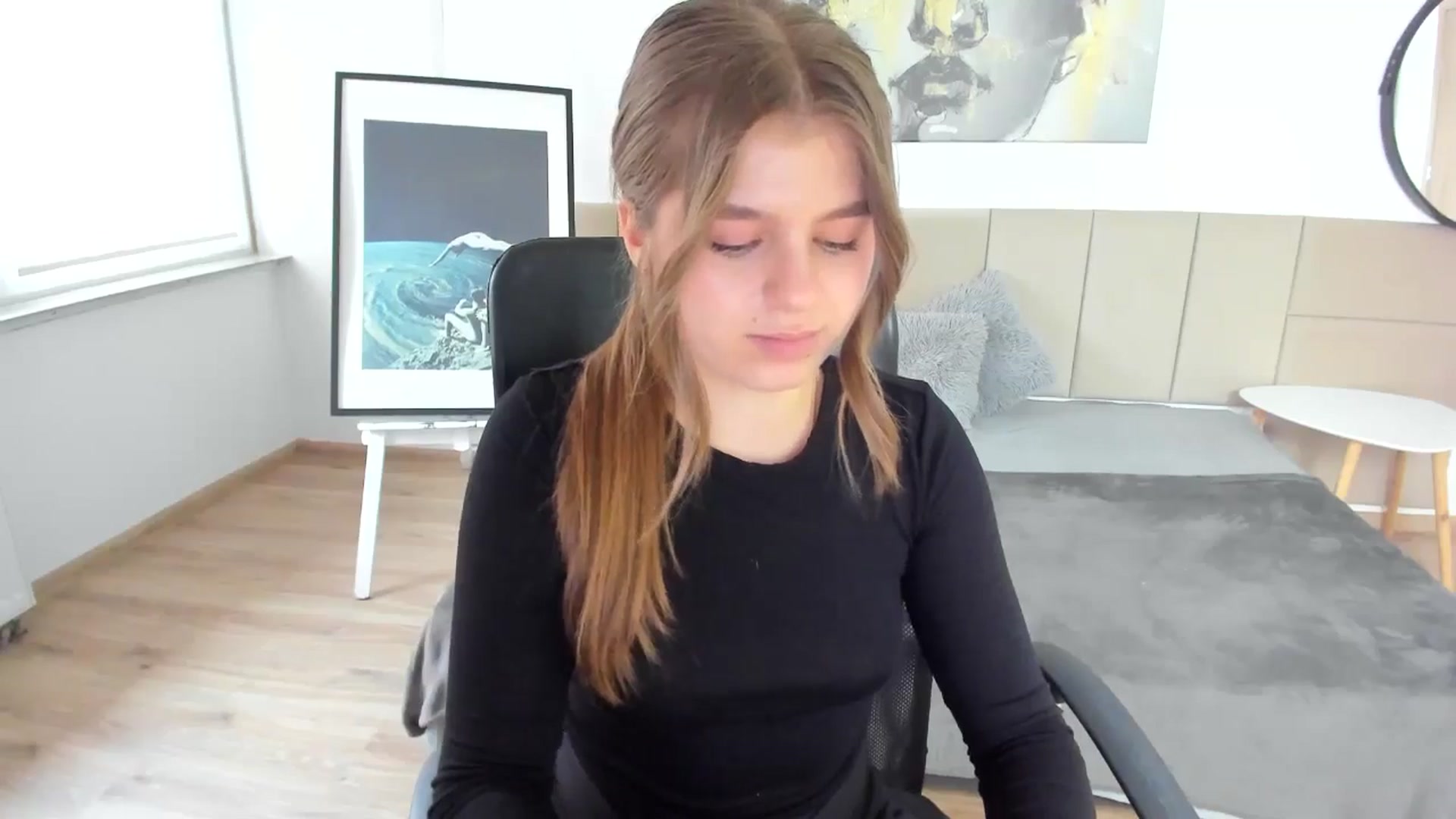 Gallery image thumbnail from Innolasa's myfreecams stream on, 04/21/2024, 15:09 image 17 of 20