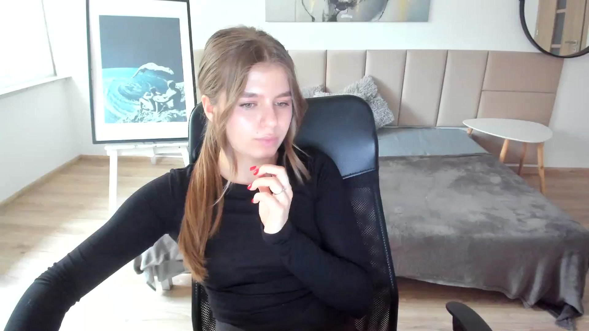Gallery image thumbnail from Innolasa's myfreecams stream on, 04/21/2024, 15:09 image 6 of 20