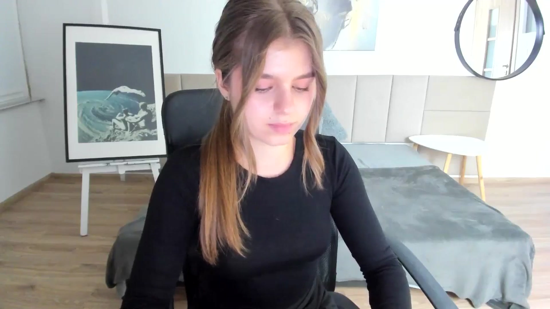Gallery image thumbnail from Innolasa's myfreecams stream on, 04/21/2024, 18:06 image 7 of 20