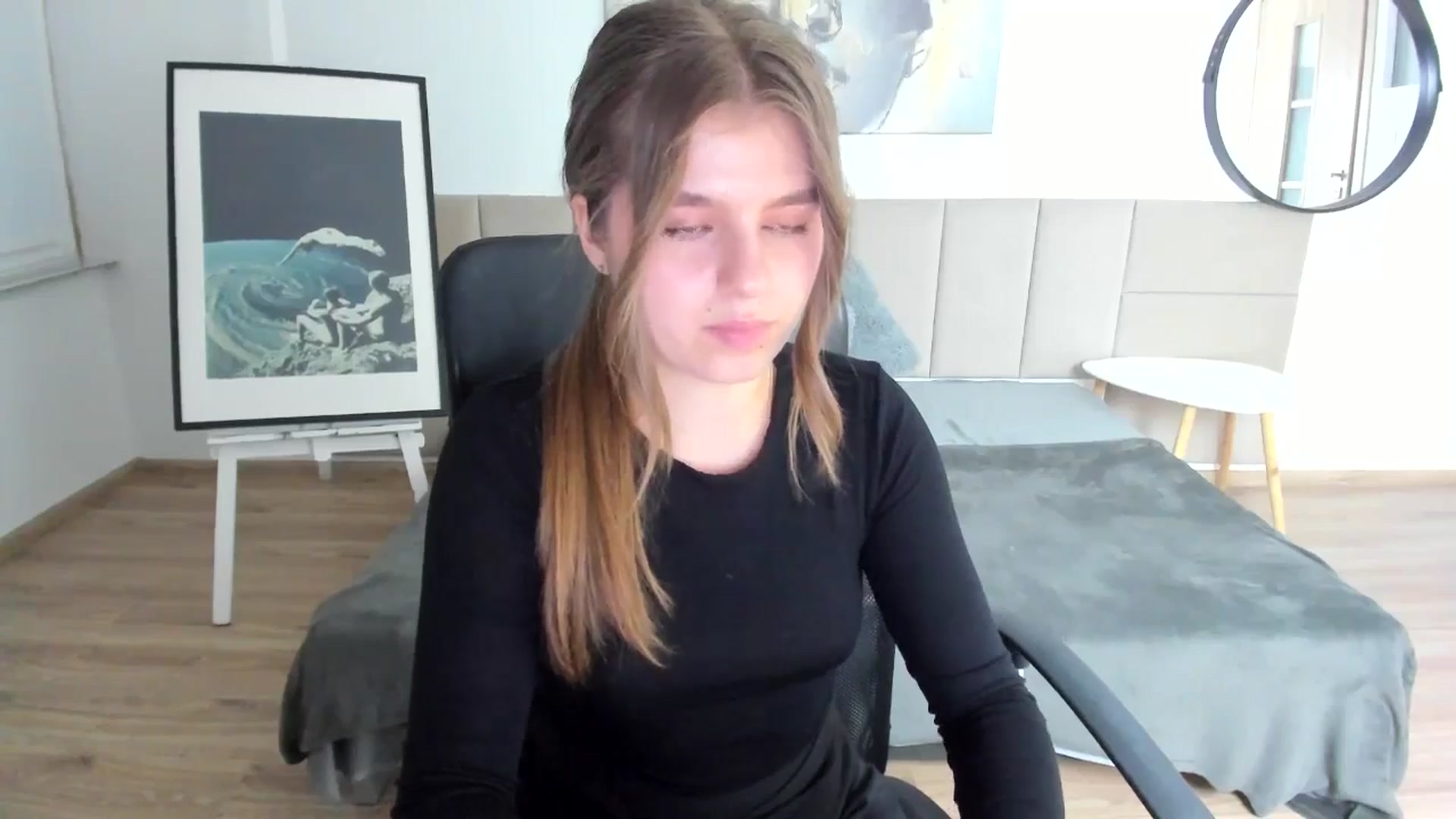Gallery image thumbnail from Innolasa's myfreecams stream on, 04/21/2024, 18:06 image 6 of 20