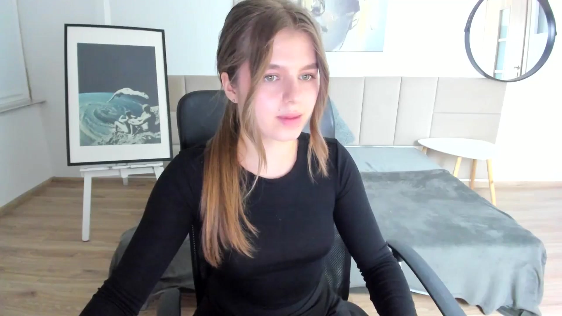 Gallery image thumbnail from Innolasa's myfreecams stream on, 04/21/2024, 18:06 image 5 of 20