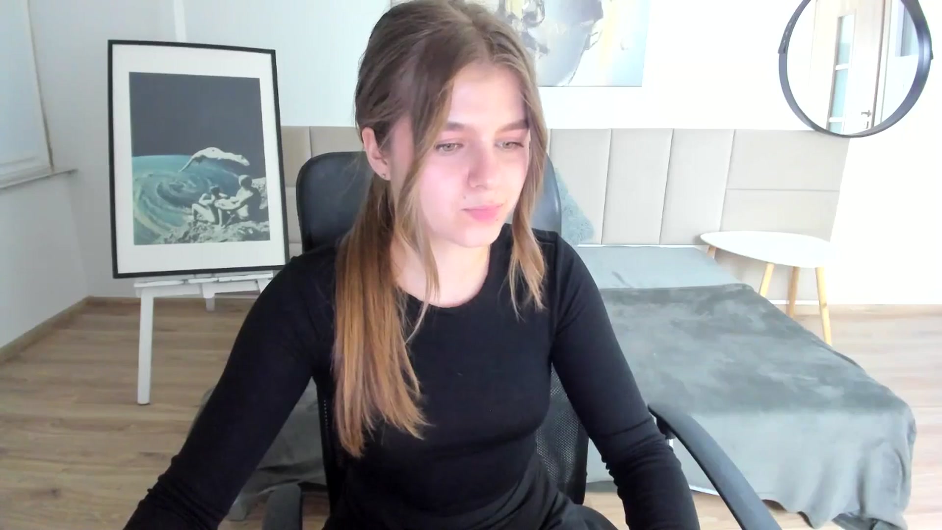 Gallery image thumbnail from Innolasa's myfreecams stream on, 04/21/2024, 18:06 image 2 of 20