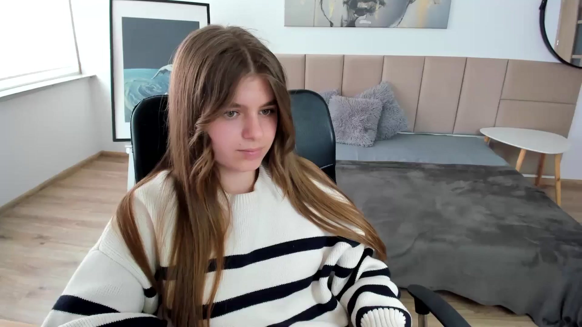 Gallery image thumbnail from Innolasa's myfreecams stream on, 04/23/2024, 14:21 image 10 of 20