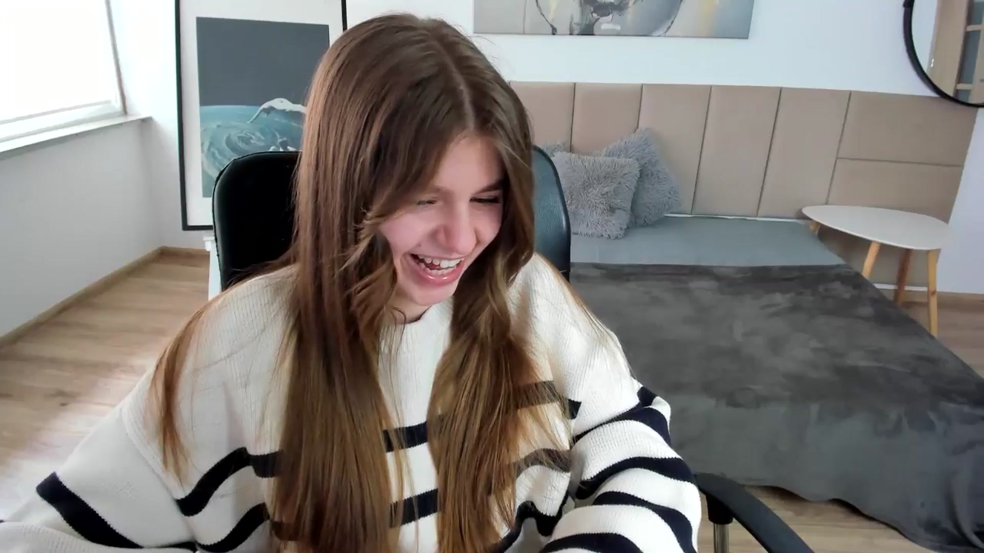 Gallery image thumbnail from Innolasa's myfreecams stream on, 04/23/2024, 15:34 image 3 of 20