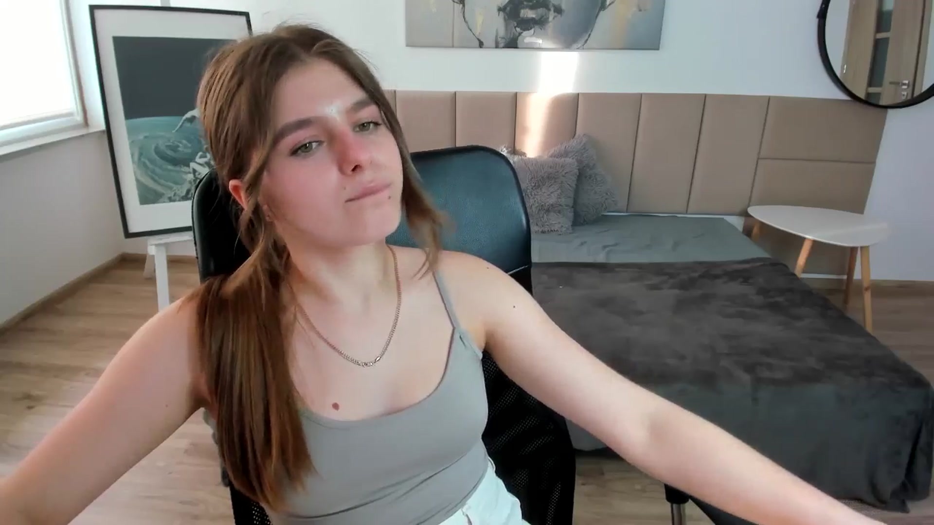 Gallery image thumbnail from Innolasa's myfreecams stream on, 04/28/2024, 16:23 image 17 of 20