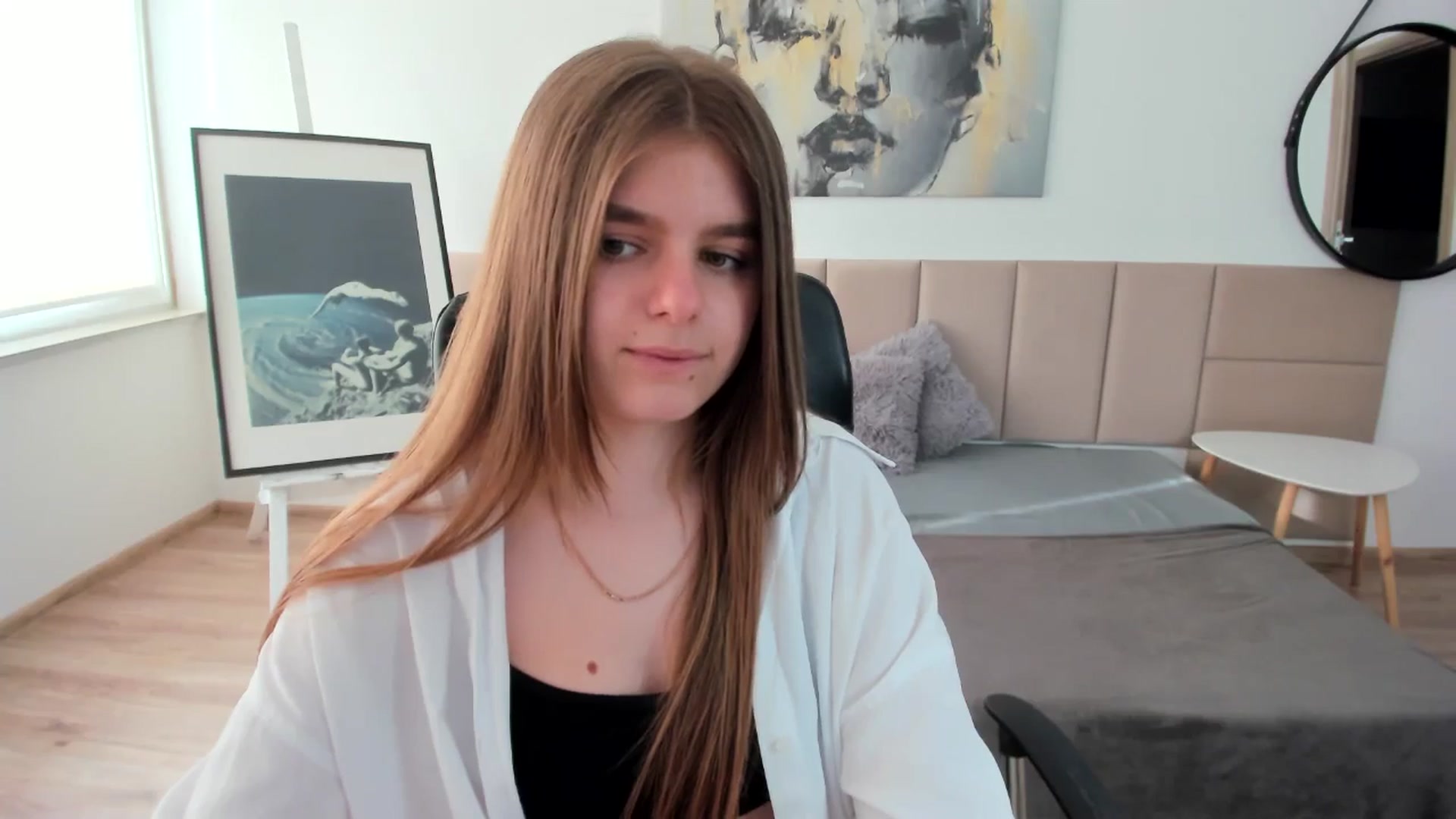 Gallery image thumbnail from Innolasa's myfreecams stream on, 04/29/2024, 15:51 image 14 of 20