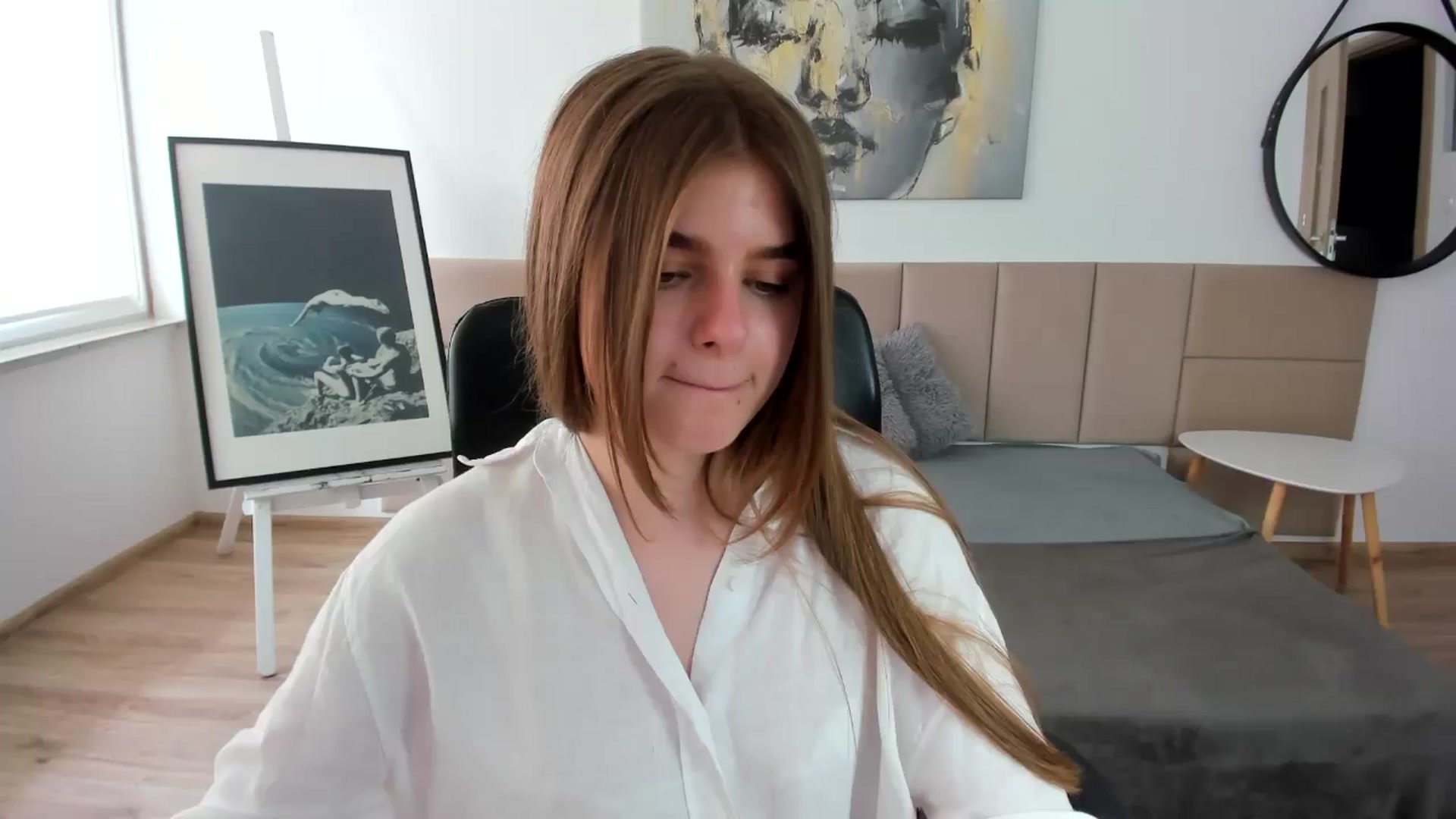 Gallery image thumbnail from Innolasa's myfreecams stream on, 05/03/2024, 12:43 image 17 of 20