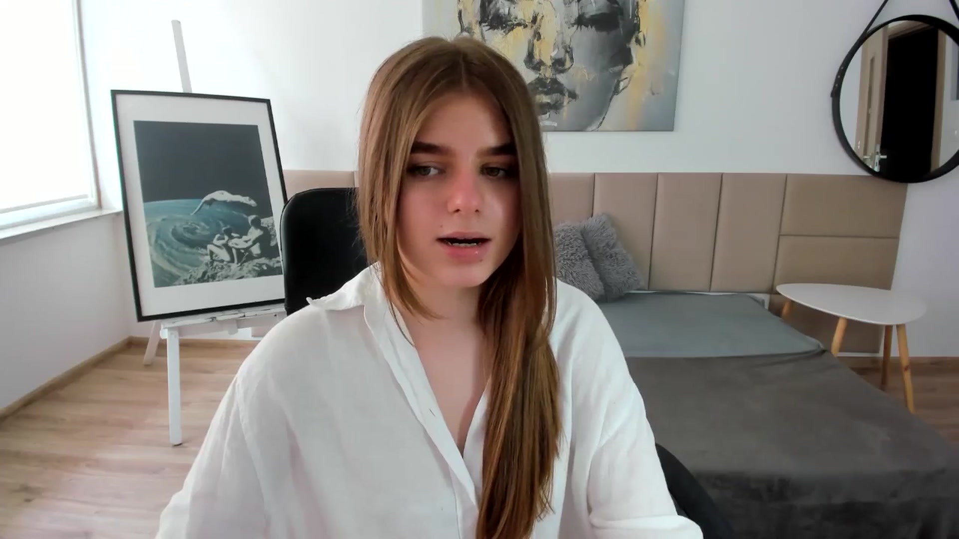 Gallery image thumbnail from Innolasa's myfreecams stream on, 05/03/2024, 12:43 image 6 of 20