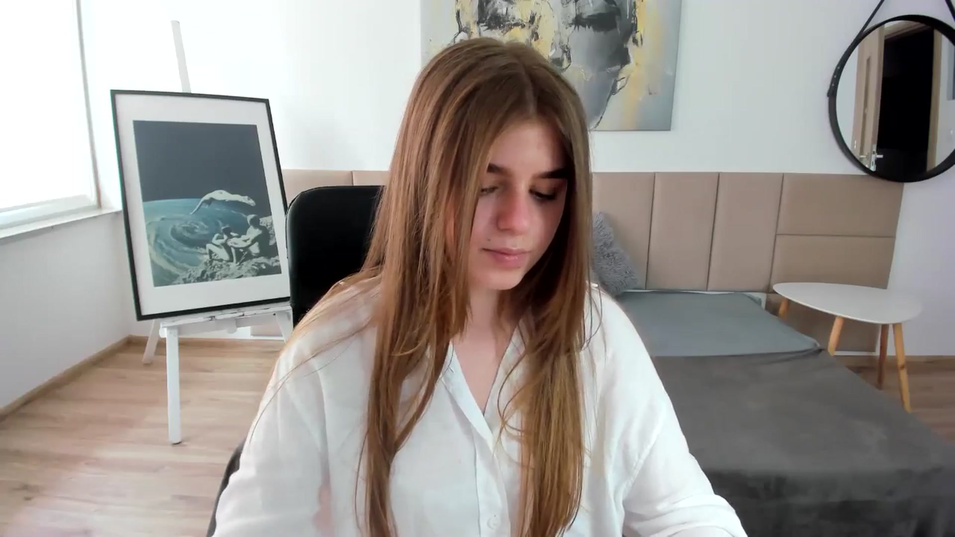 Gallery image thumbnail from Innolasa's myfreecams stream on, 05/03/2024, 12:43 image 8 of 20