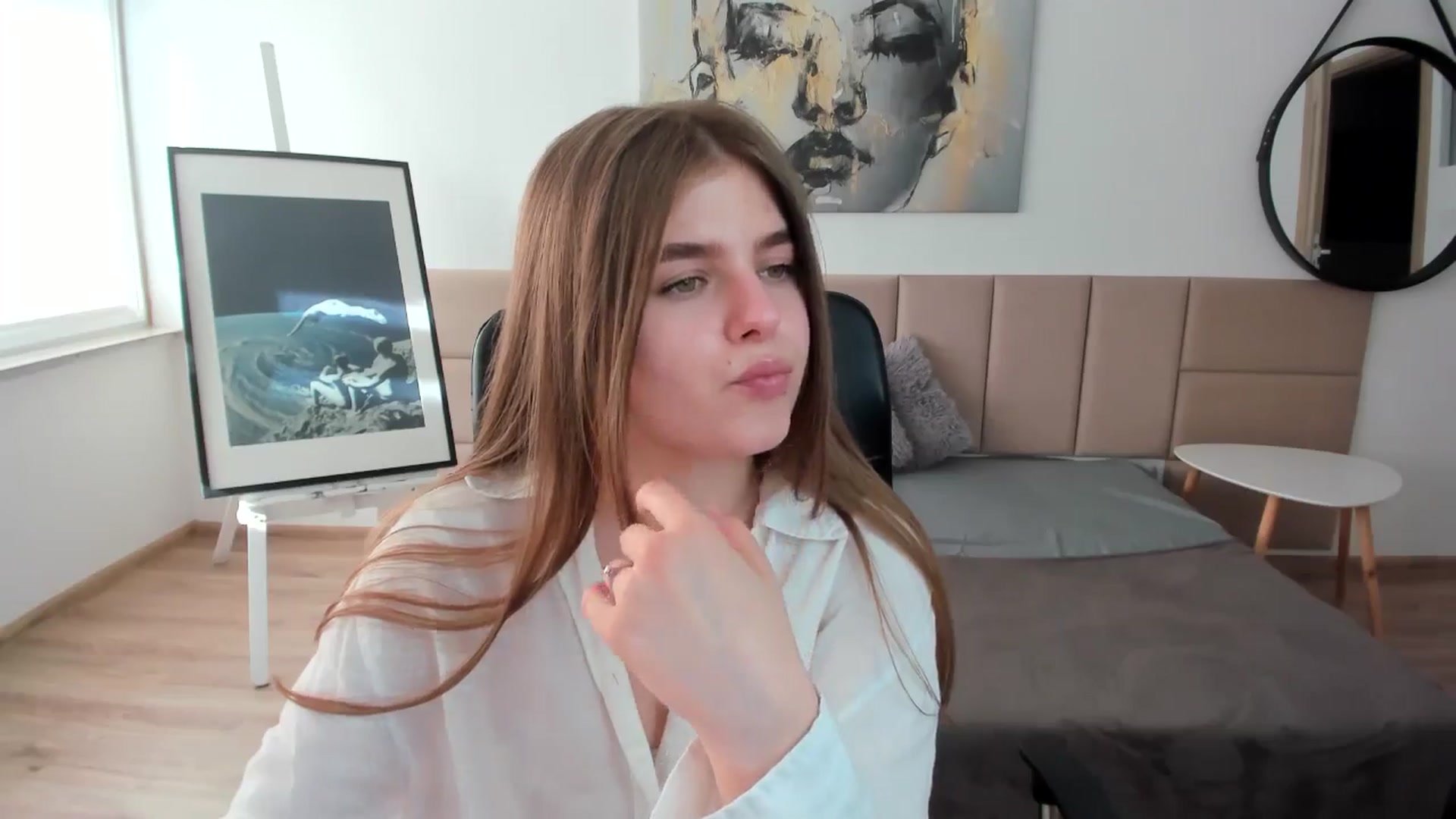 Gallery image thumbnail from Innolasa's myfreecams stream on, 05/03/2024, 15:28 image 9 of 20