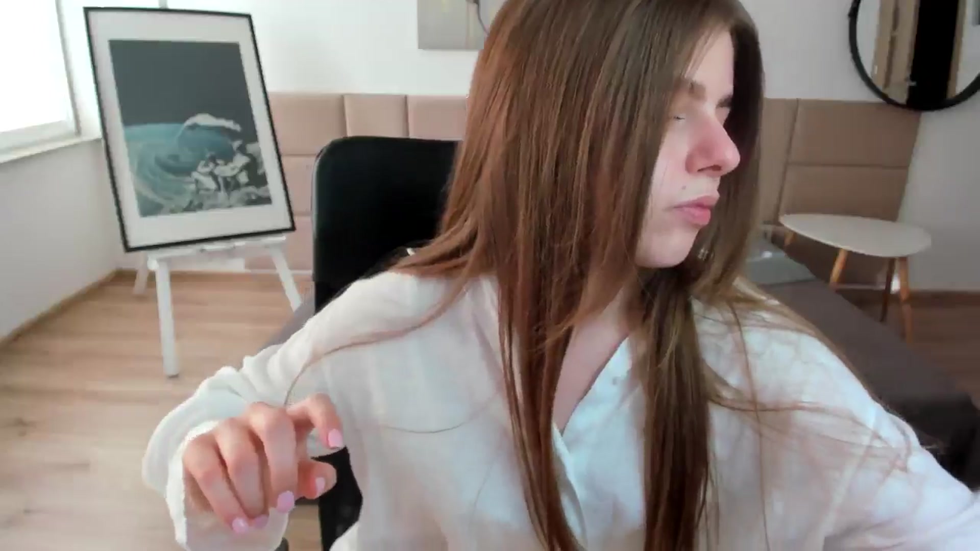 Gallery image thumbnail from Innolasa's myfreecams stream on, 05/03/2024, 16:12 image 9 of 20