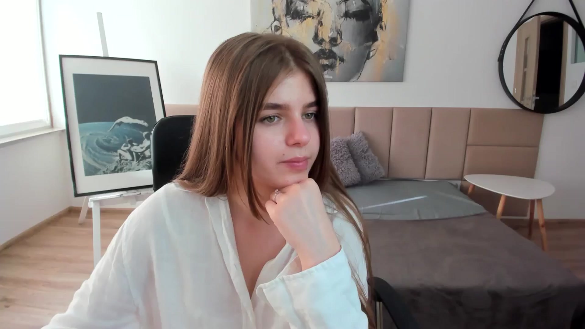 Gallery image thumbnail from Innolasa's myfreecams stream on, 05/03/2024, 16:12 image 3 of 20