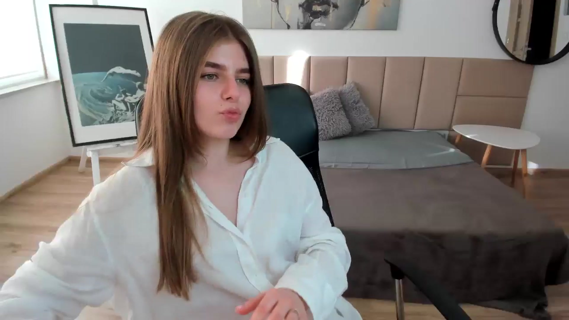 Gallery image thumbnail from Innolasa's myfreecams stream on, 05/03/2024, 16:12 image 11 of 20