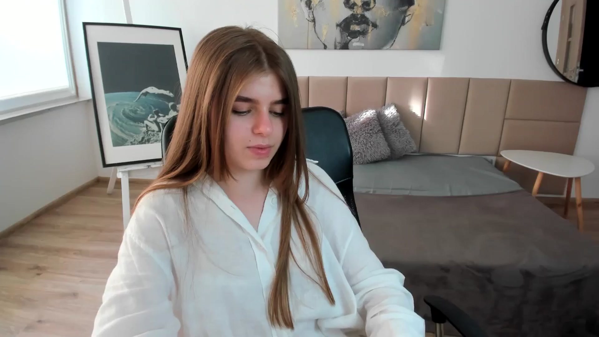 Gallery image thumbnail from Innolasa's myfreecams stream on, 05/03/2024, 16:32 image 11 of 20