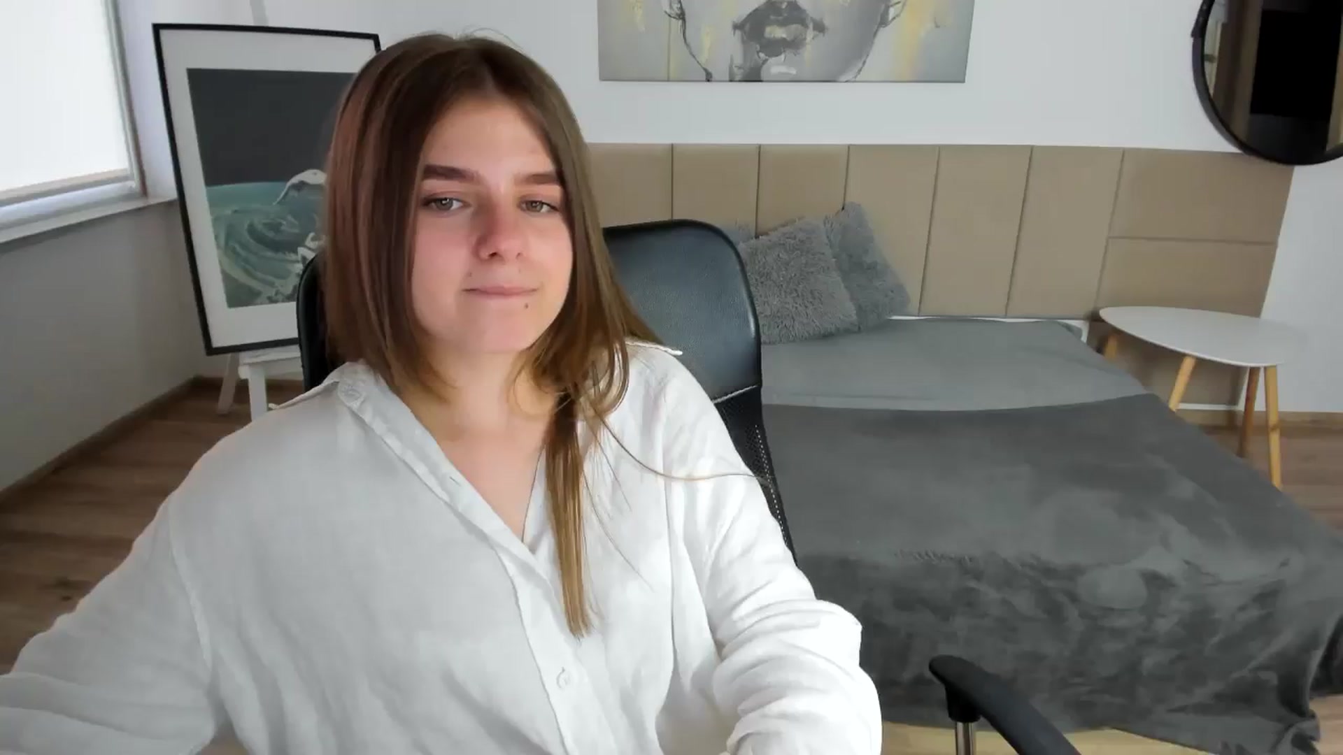 Gallery image thumbnail from Innolasa's myfreecams stream on, 05/03/2024, 18:36 image 12 of 20