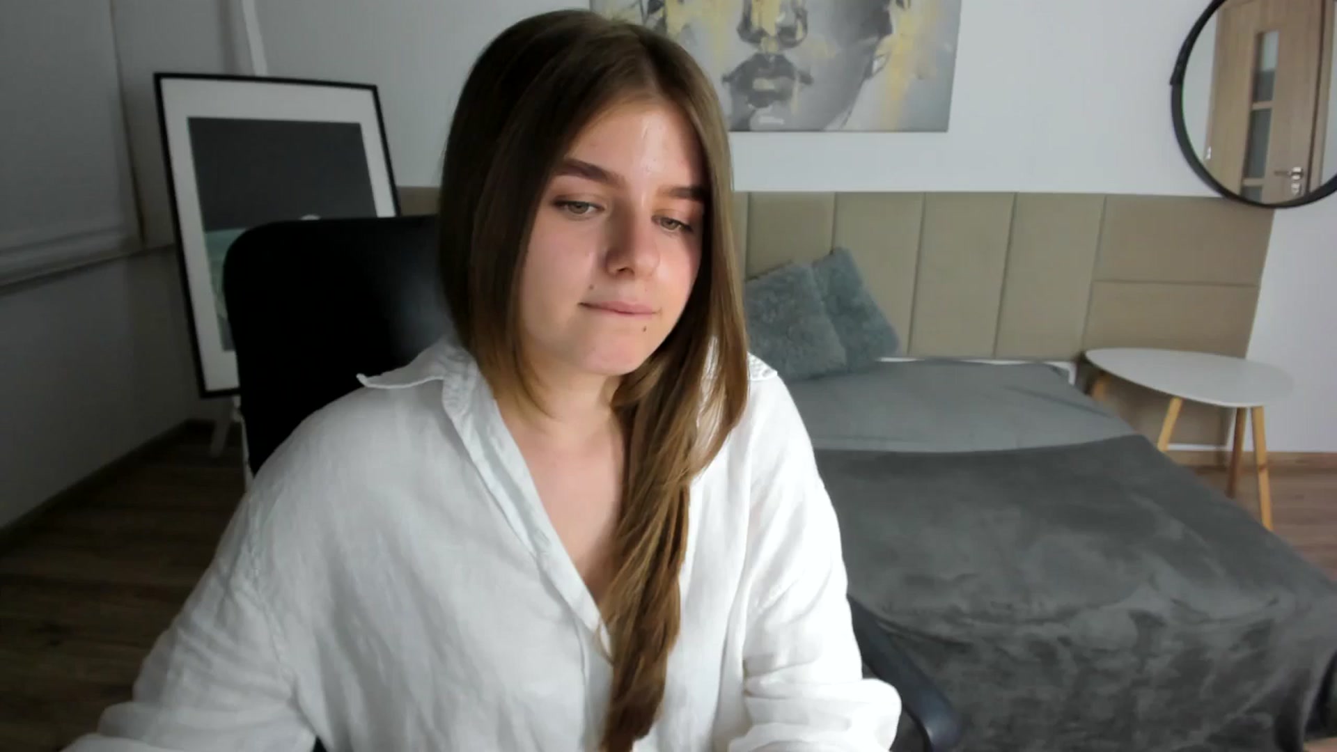 Gallery image thumbnail from Innolasa's myfreecams stream on, 05/03/2024, 19:27 image 14 of 20