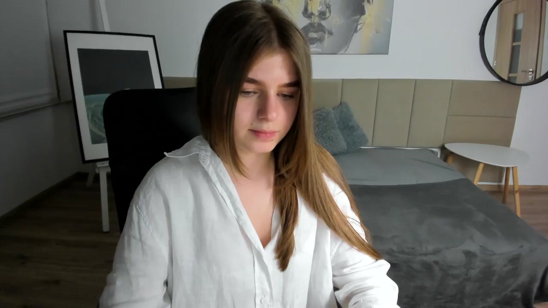 Gallery image thumbnail from Innolasa's myfreecams stream on, 05/03/2024, 19:27 image 16 of 20