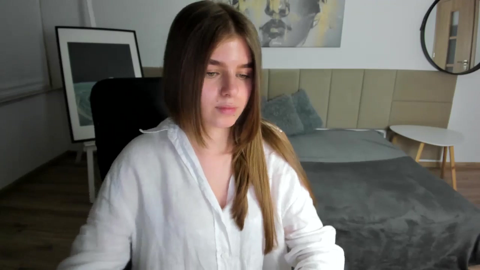 Gallery image thumbnail from Innolasa's myfreecams stream on, 05/03/2024, 19:27 image 17 of 20