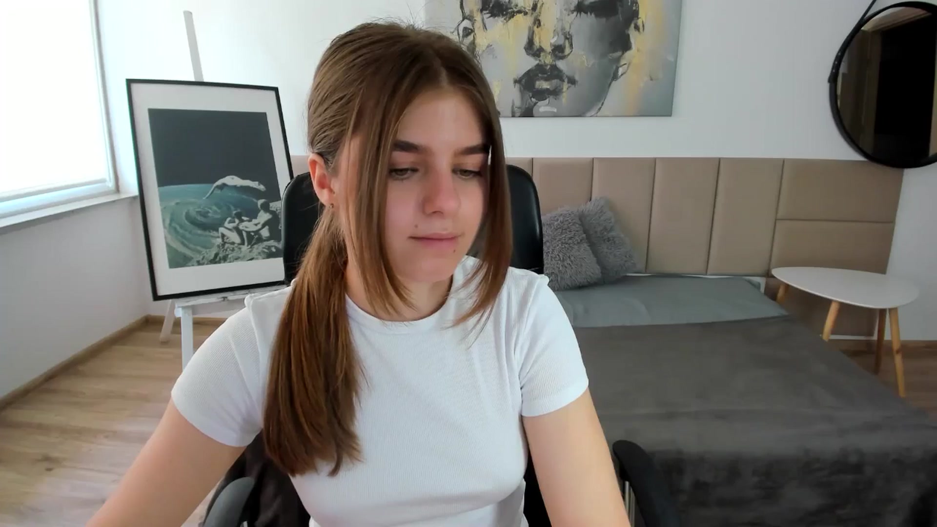 Gallery image thumbnail from Innolasa's myfreecams stream on, 05/04/2024, 12:41 image 4 of 20