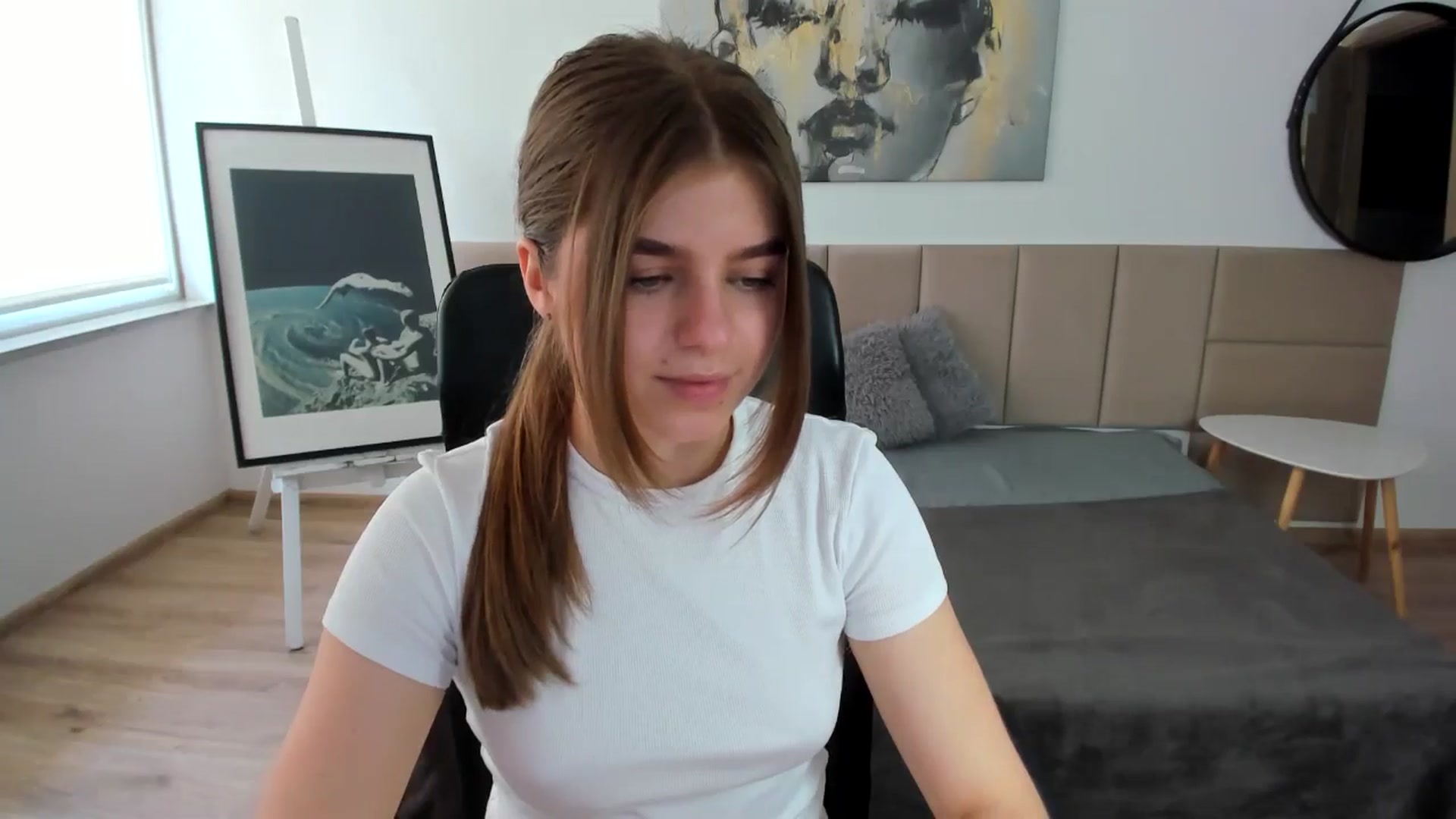 Gallery image thumbnail from Innolasa's myfreecams stream on, 05/04/2024, 12:41 image 7 of 20