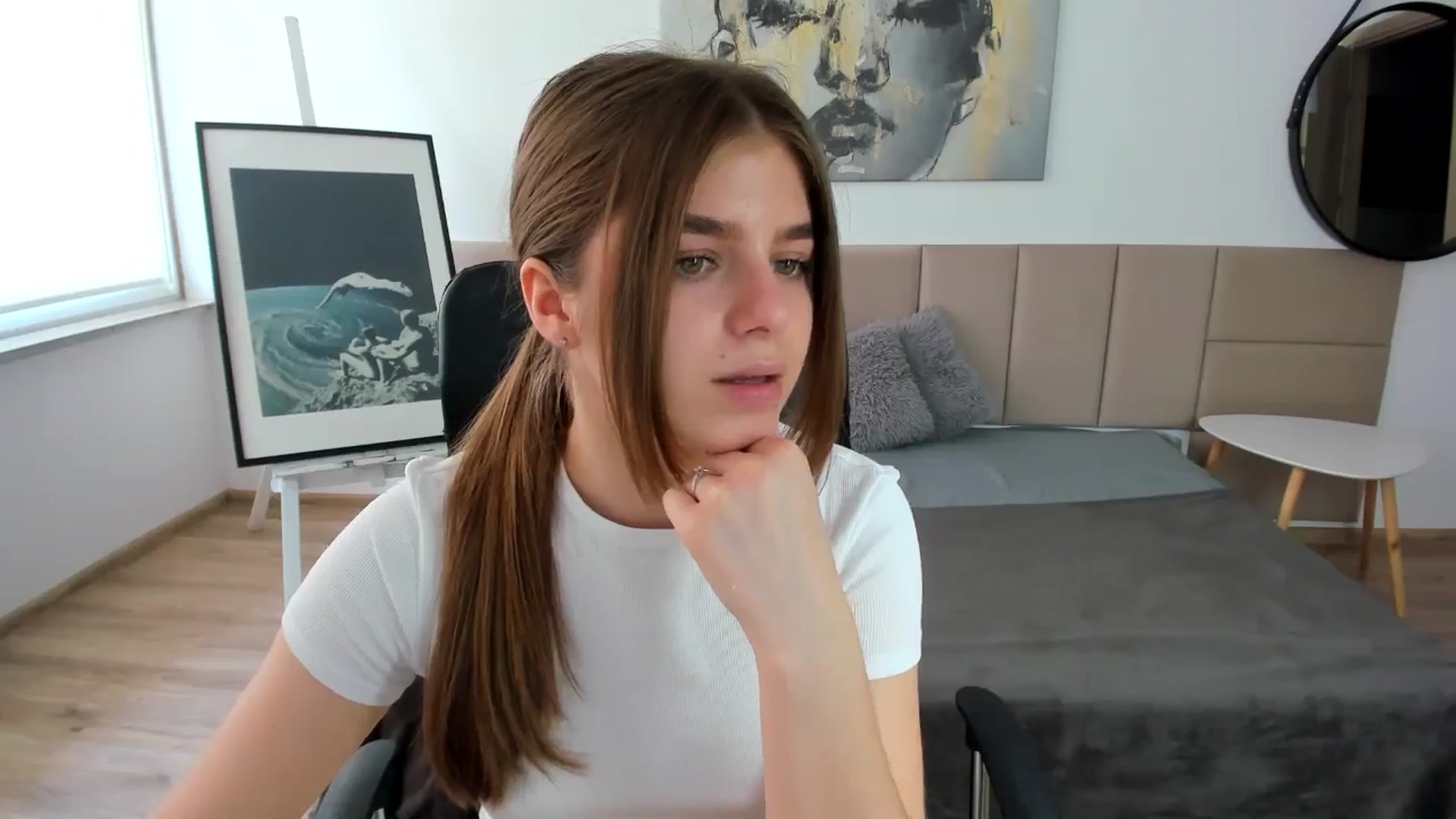 Gallery image thumbnail from Innolasa's myfreecams stream on, 05/04/2024, 12:41 image 14 of 20
