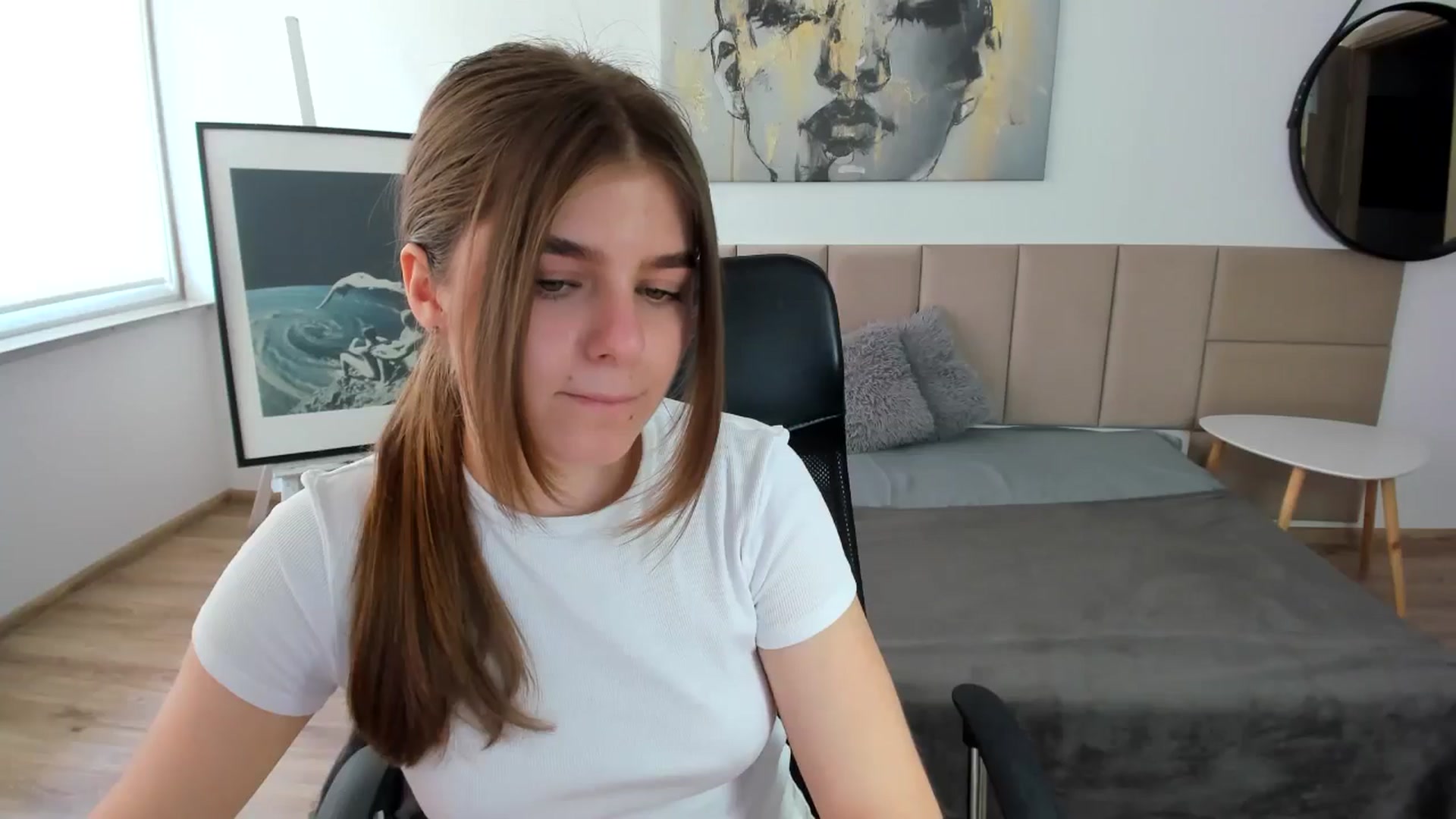 Gallery image thumbnail from Innolasa's myfreecams stream on, 05/04/2024, 12:41 image 11 of 20