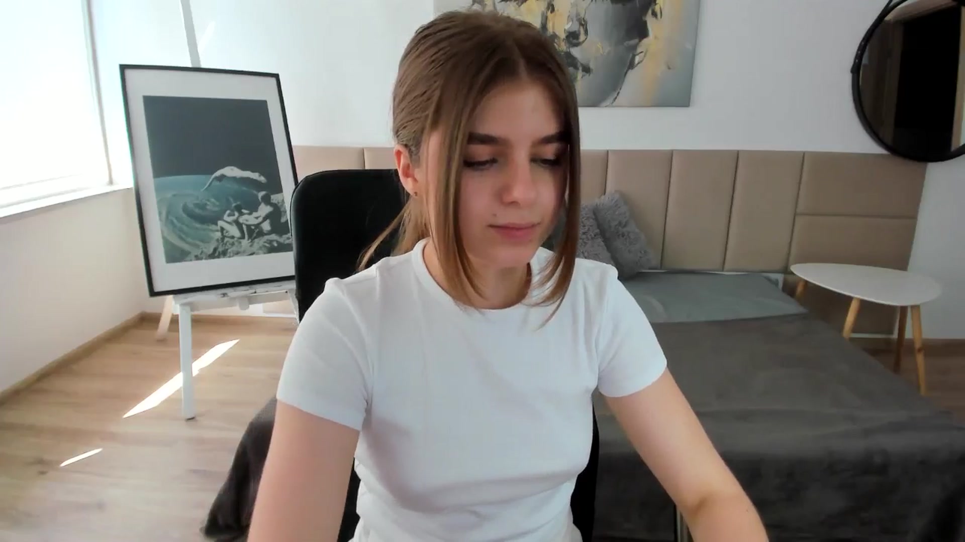 Gallery image thumbnail from Innolasa's myfreecams stream on, 05/04/2024, 14:06 image 14 of 20