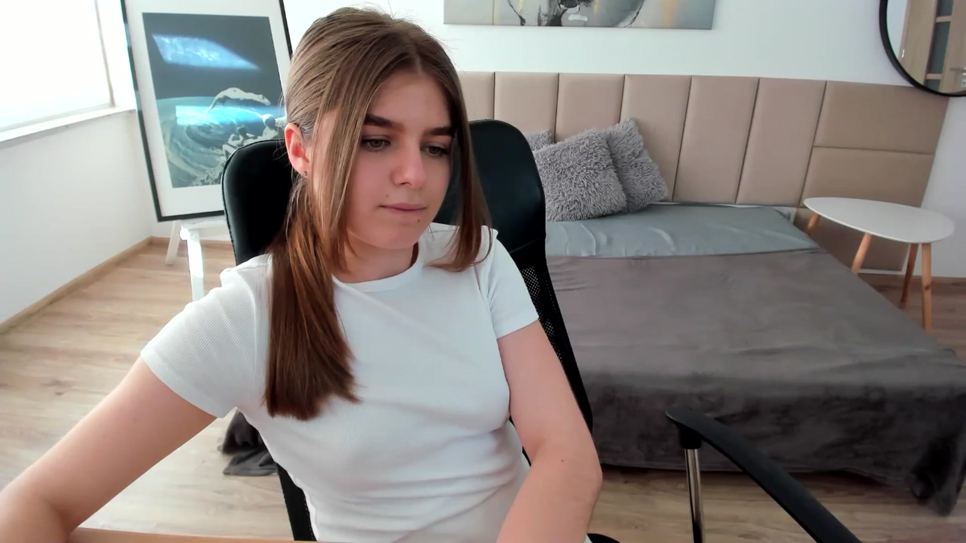 Gallery image thumbnail from Innolasa's myfreecams stream on, 05/04/2024, 15:06 image 17 of 20