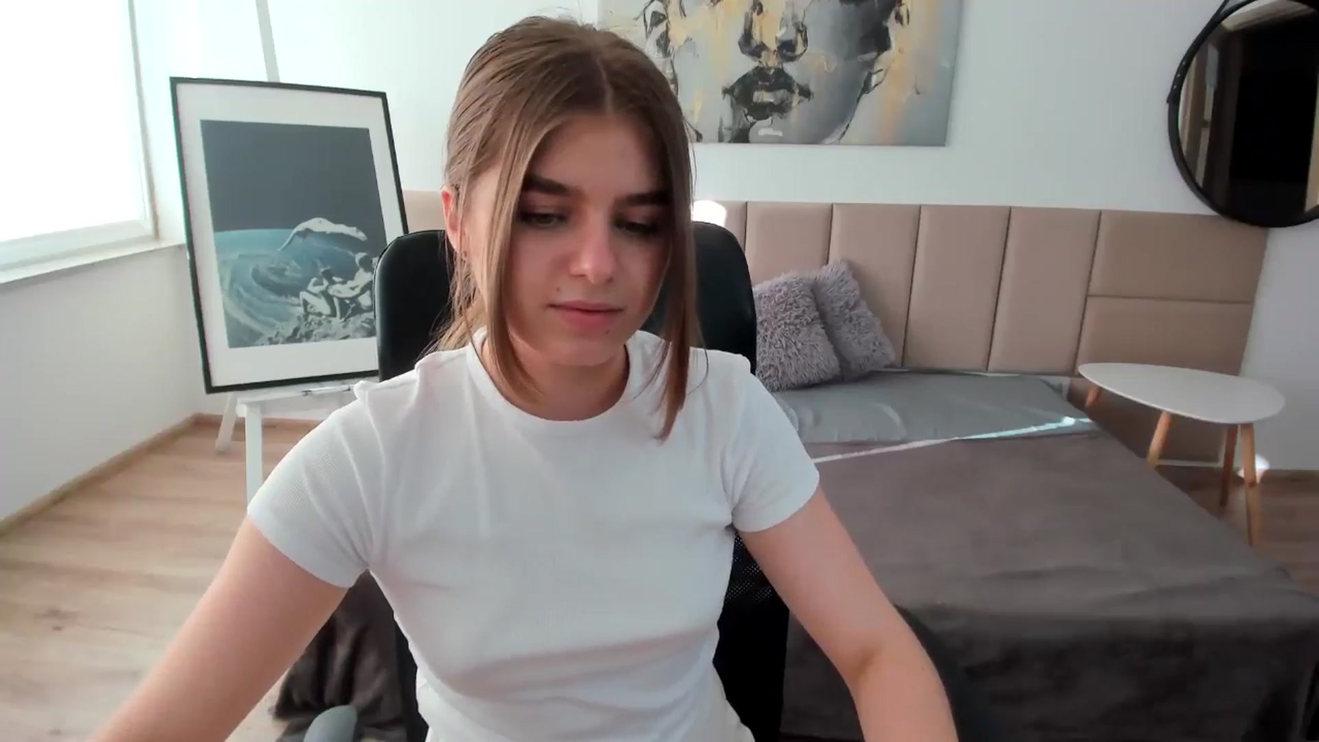 Gallery image thumbnail from Innolasa's myfreecams stream on, 05/04/2024, 15:56 image 11 of 20