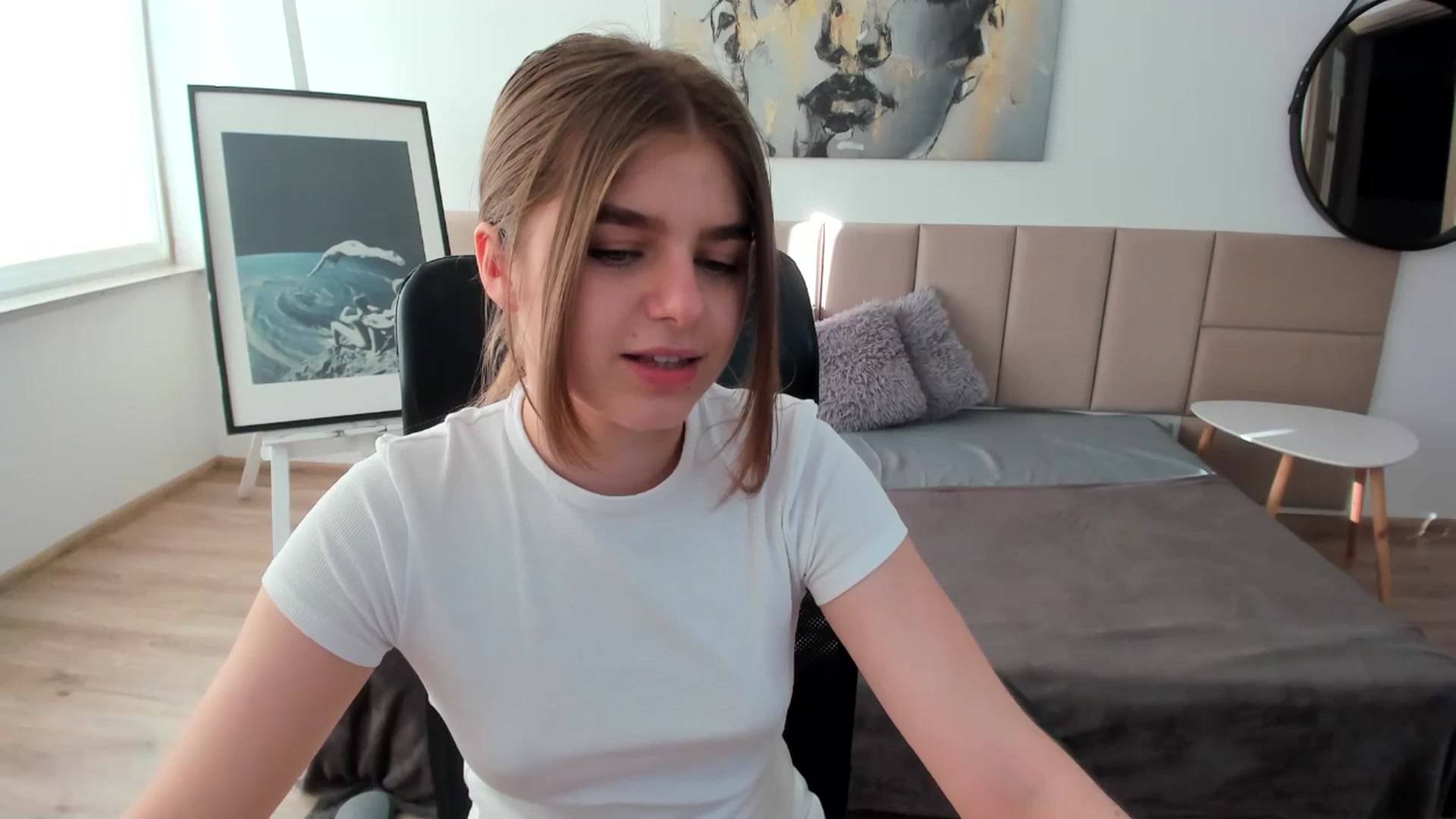 Gallery image thumbnail from Innolasa's myfreecams stream on, 05/04/2024, 15:56 image 19 of 20