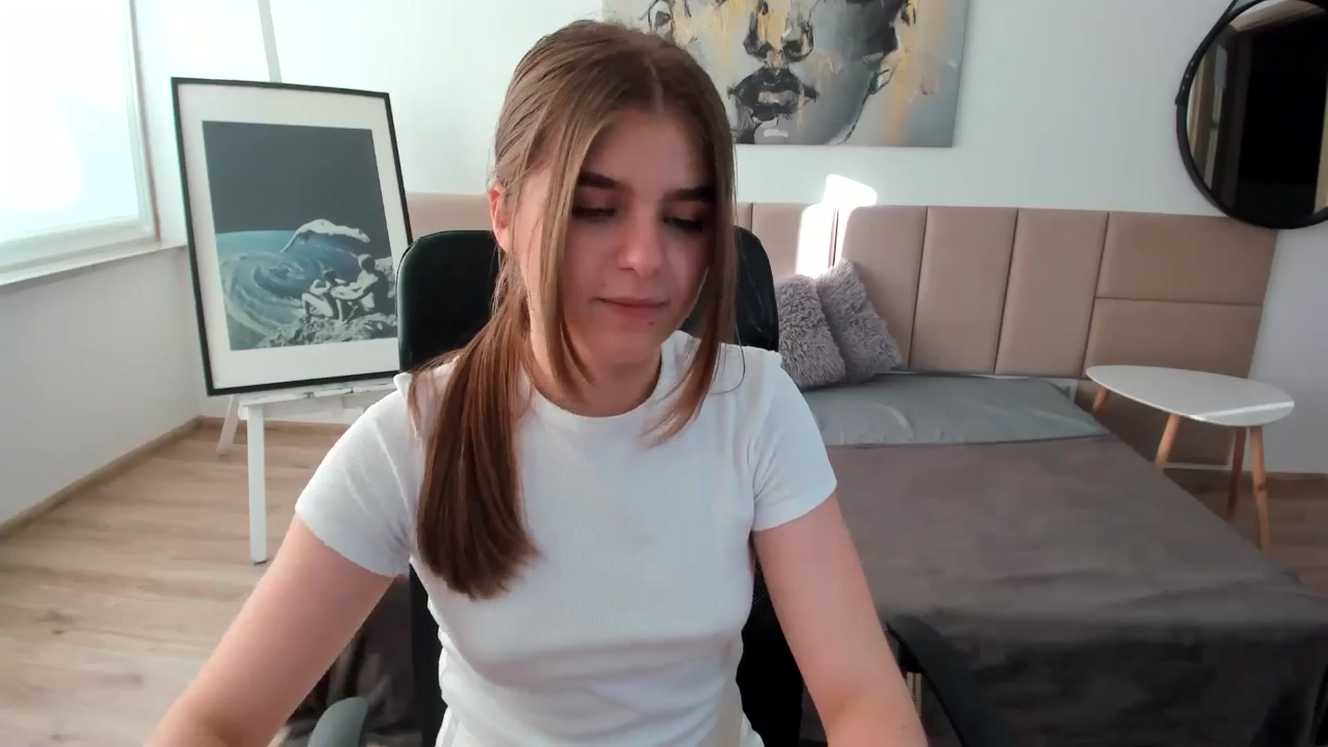 Gallery image thumbnail from Innolasa's myfreecams stream on, 05/04/2024, 16:14 image 13 of 20