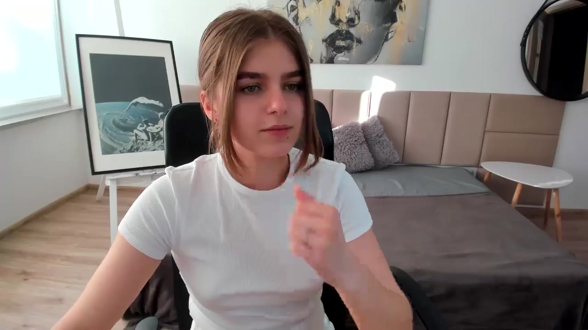 Gallery image thumbnail from Innolasa's myfreecams stream on, 05/04/2024, 16:14 image 17 of 20