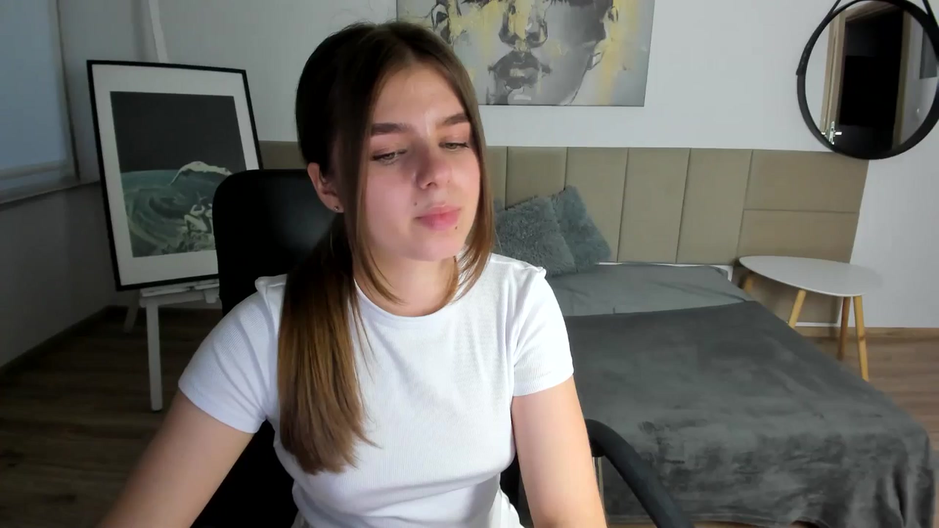 Gallery image thumbnail from Innolasa's myfreecams stream on, 05/04/2024, 18:33 image 16 of 20