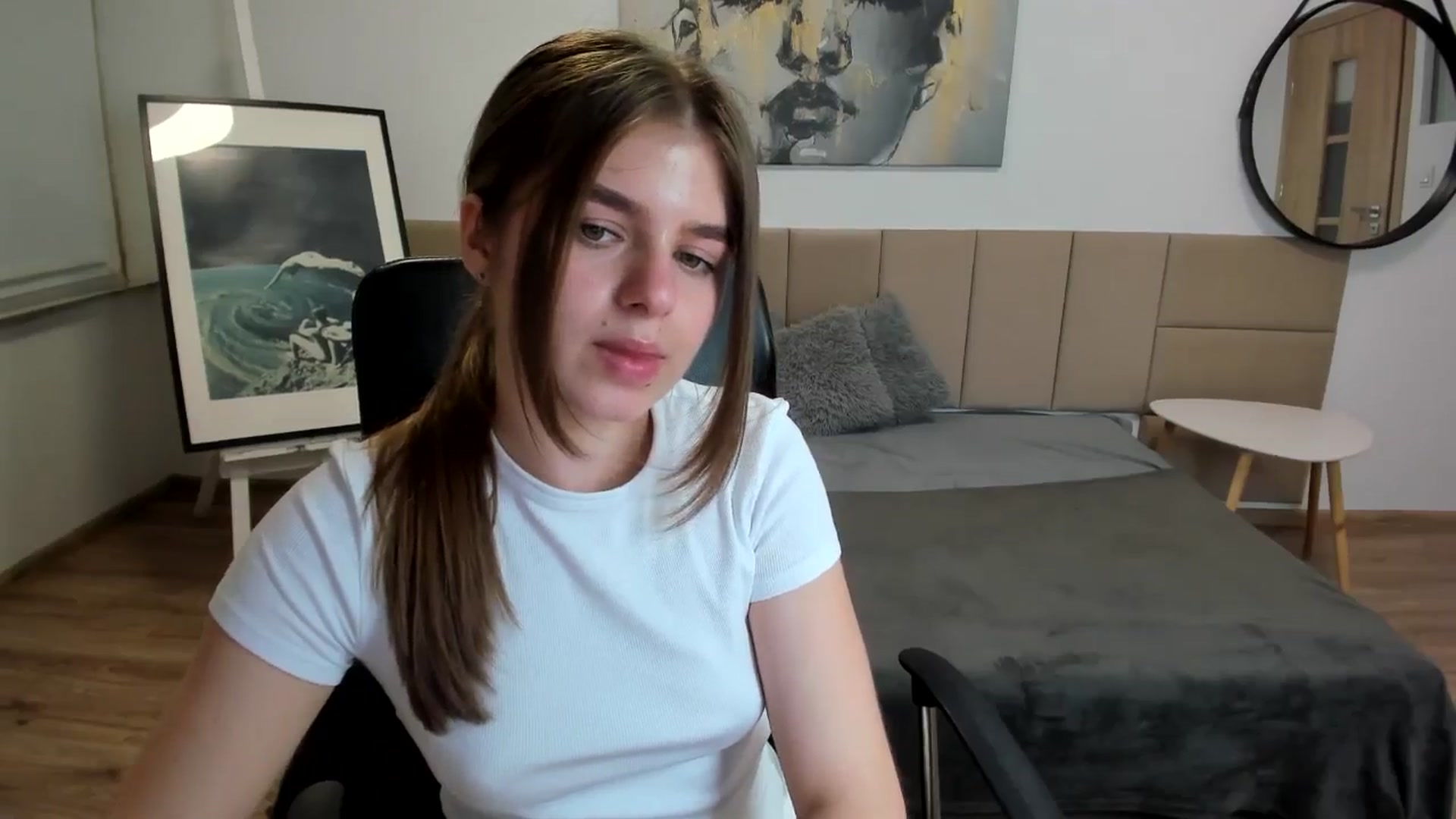 Gallery image thumbnail from Innolasa's myfreecams stream on, 05/04/2024, 18:33 image 18 of 20