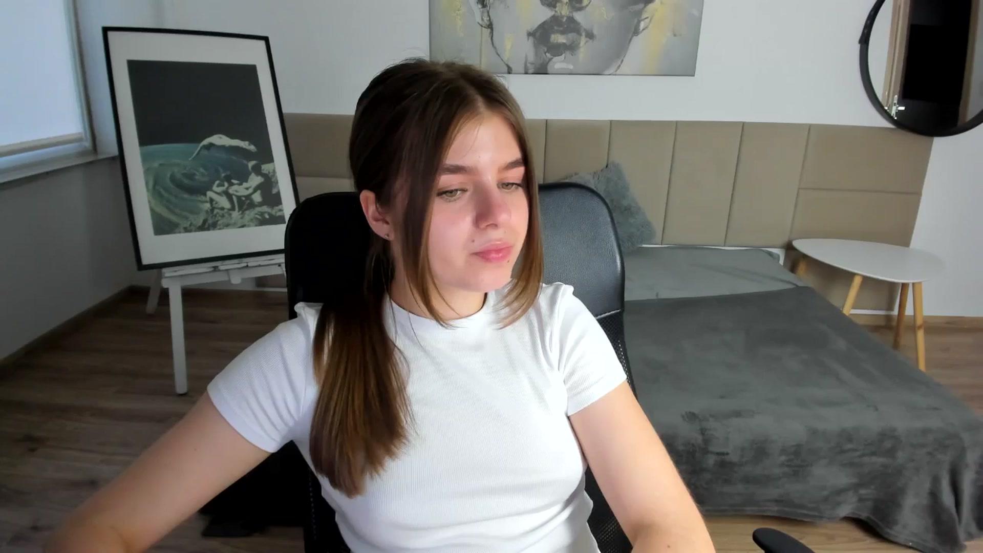 Gallery image thumbnail from Innolasa's myfreecams stream on, 05/04/2024, 18:33 image 10 of 20