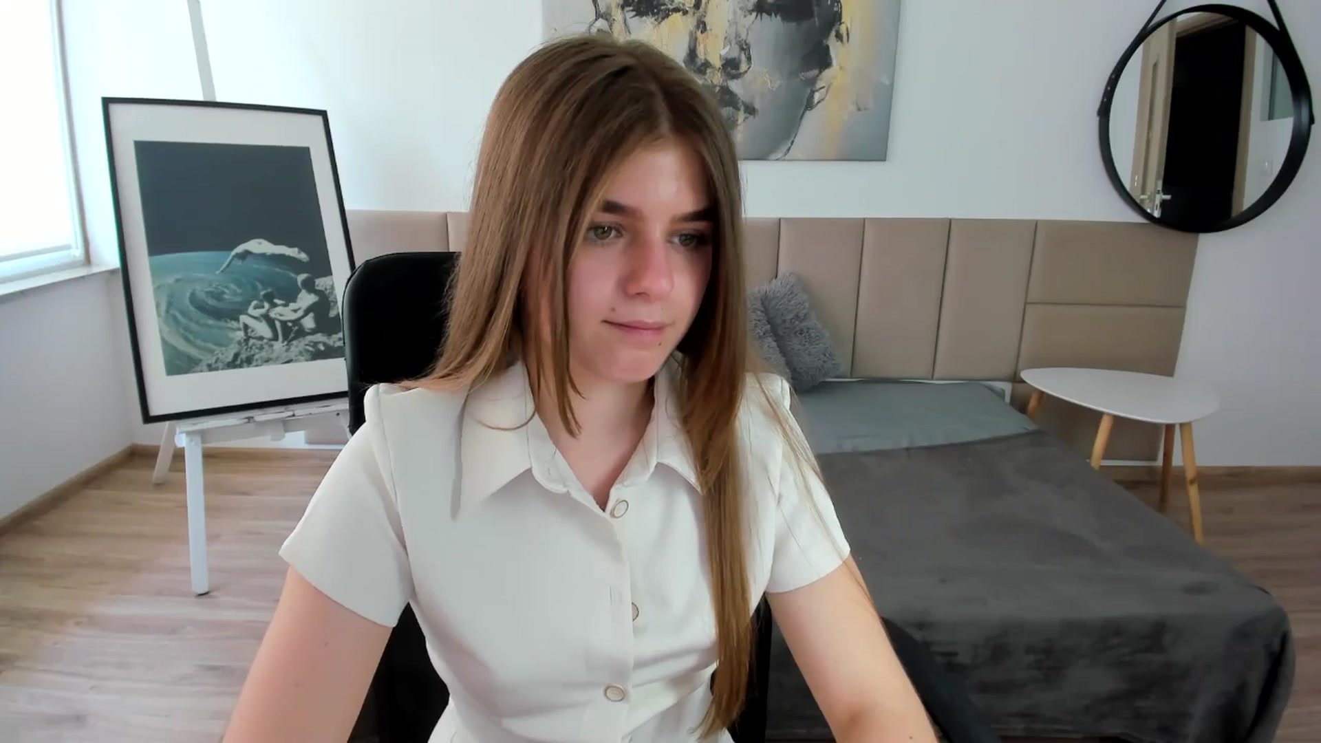 Gallery image thumbnail from Innolasa's myfreecams stream on, 05/05/2024, 12:28 image 9 of 20