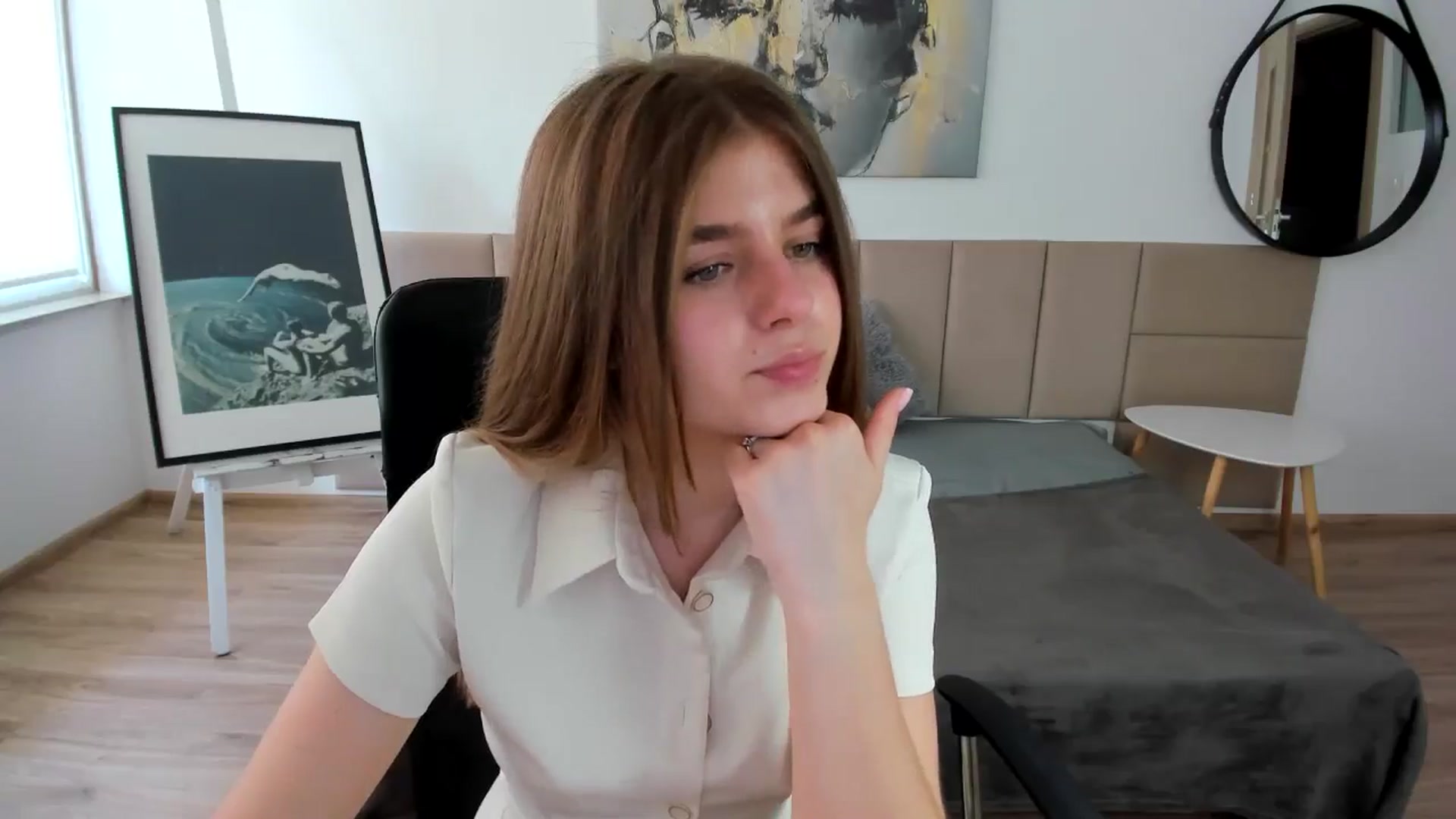 Gallery image thumbnail from Innolasa's myfreecams stream on, 05/05/2024, 12:28 image 11 of 20