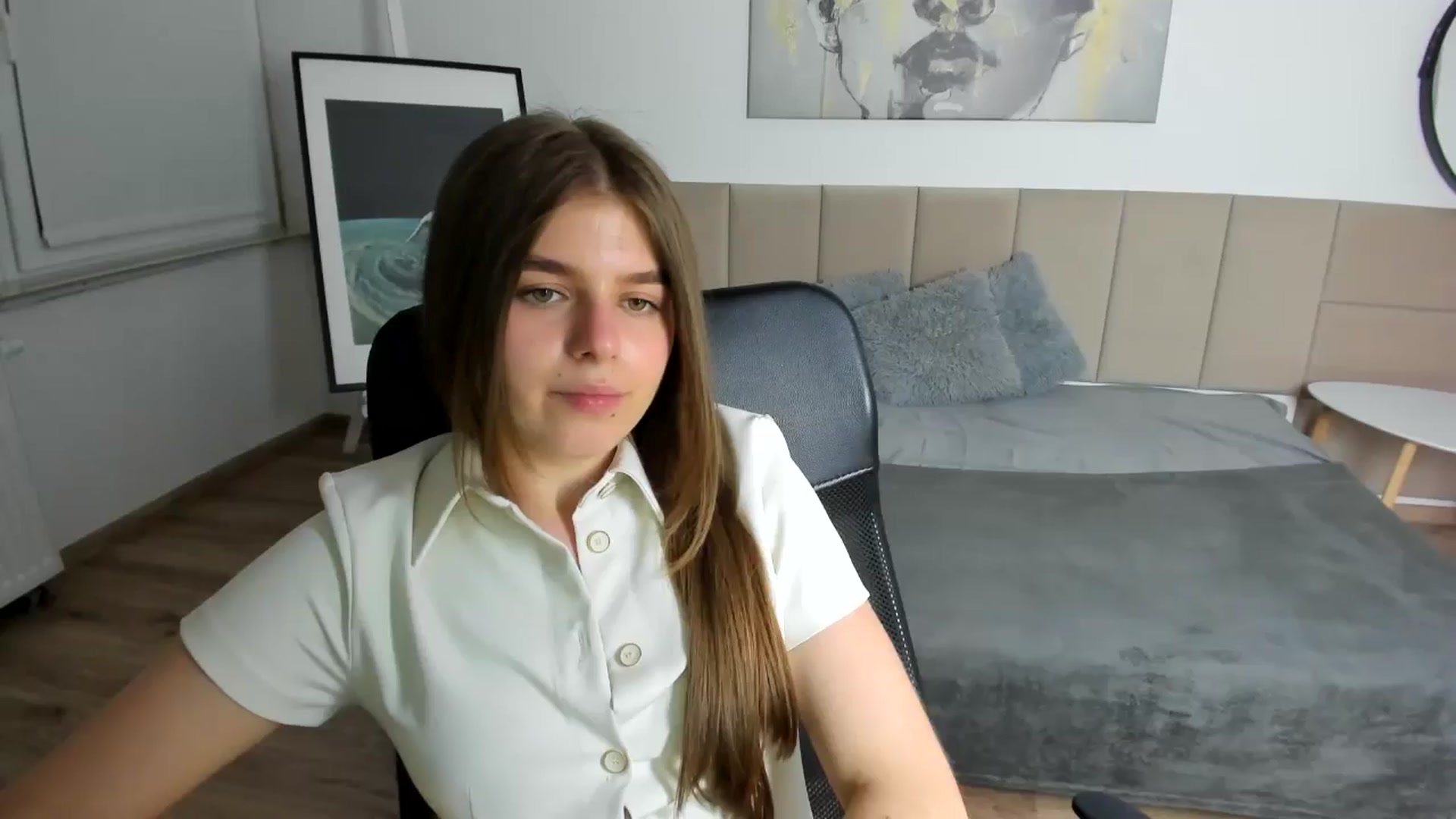 Gallery image thumbnail from Innolasa's myfreecams stream on, 05/05/2024, 19:06 image 13 of 20