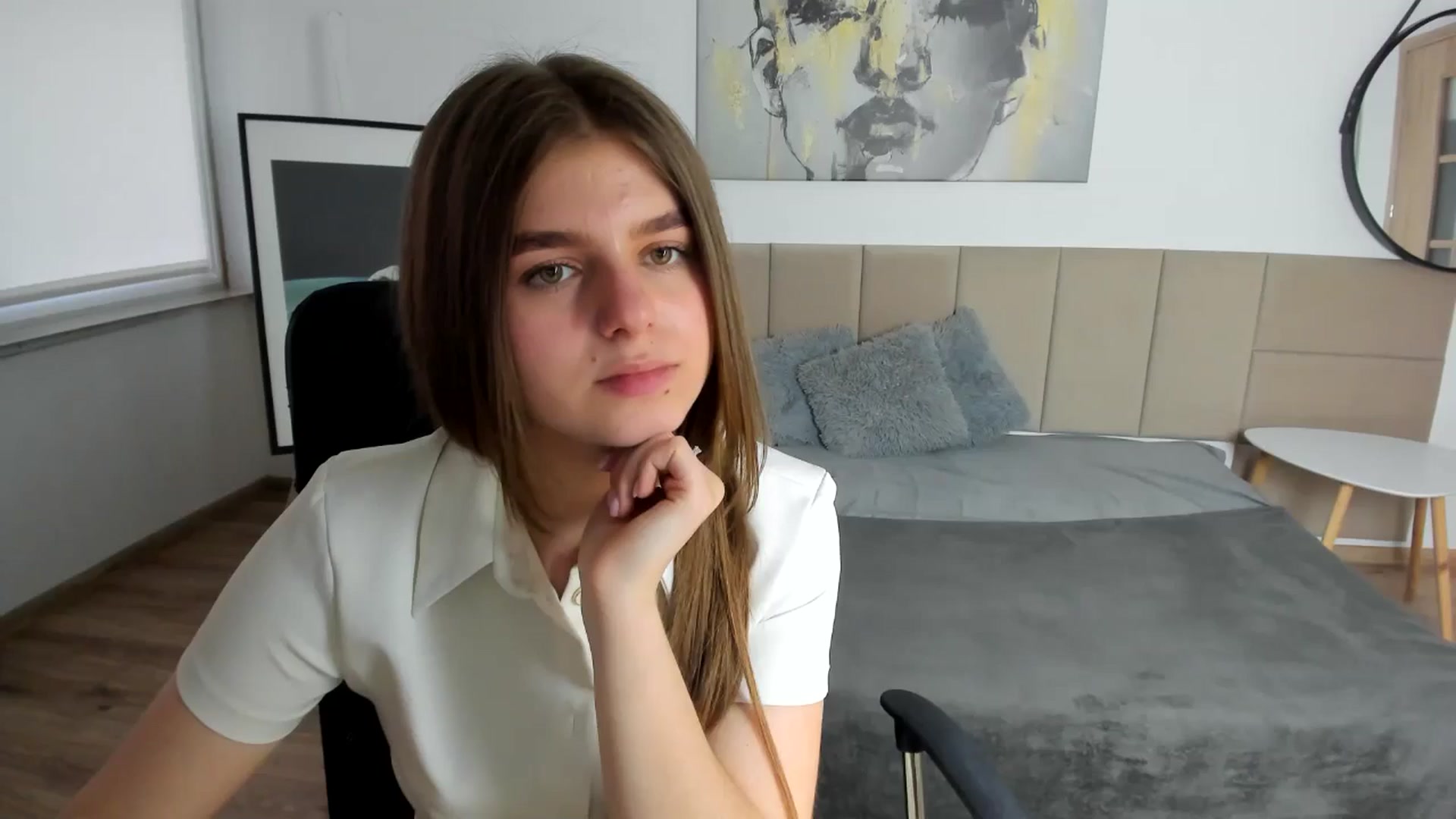 Gallery image thumbnail from Innolasa's myfreecams stream on, 05/05/2024, 19:06 image 1 of 20
