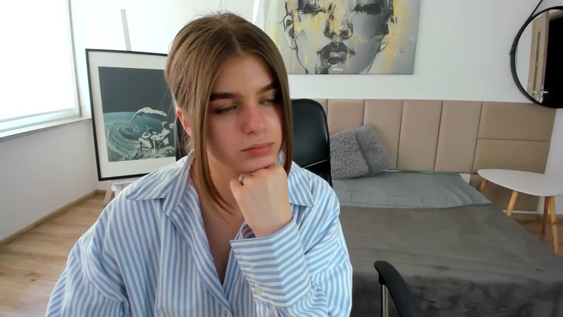 Gallery image thumbnail from Innolasa's myfreecams stream on, 05/06/2024, 13:03 image 2 of 20