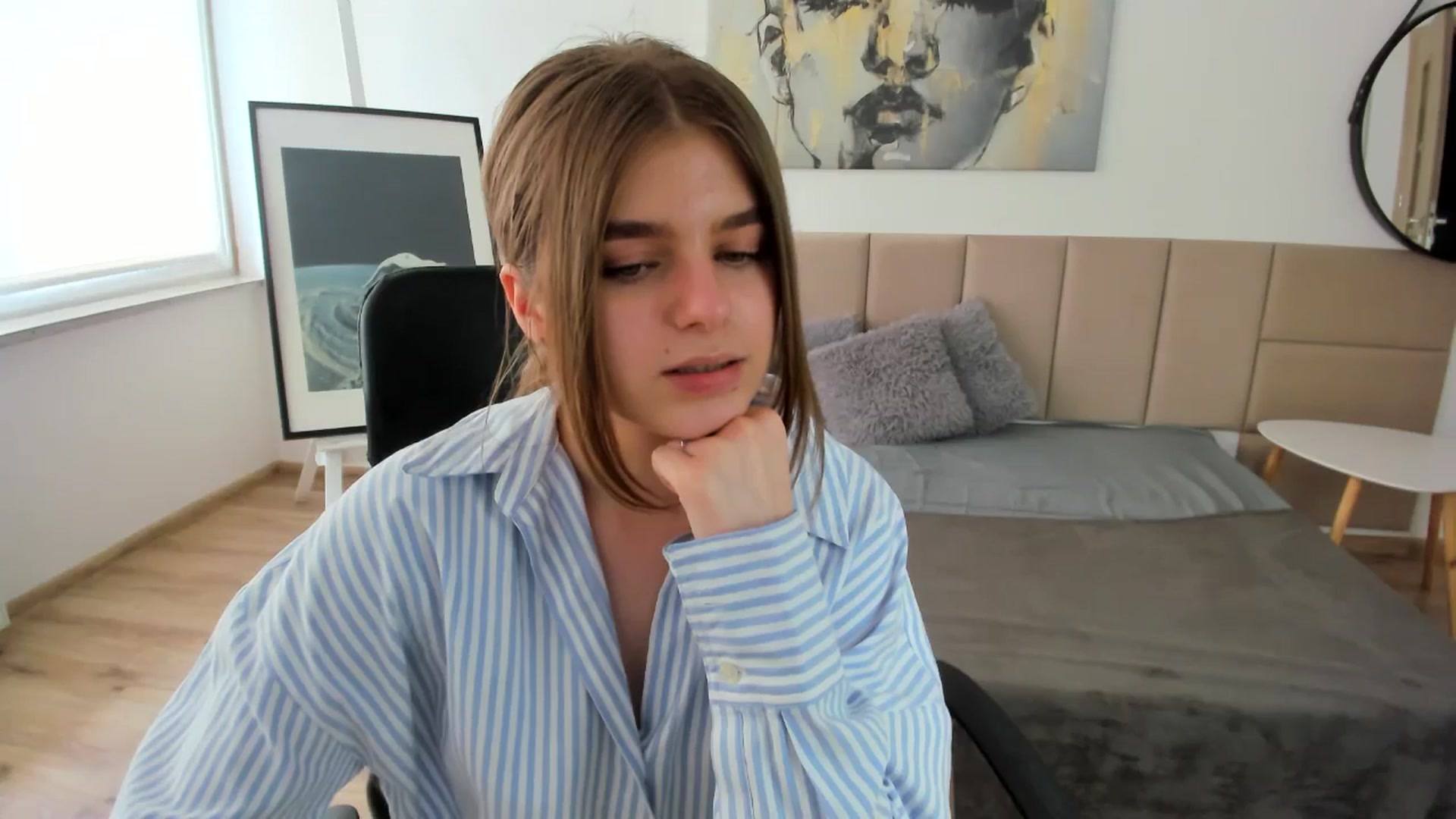 Gallery image thumbnail from Innolasa's myfreecams stream on, 05/06/2024, 13:03 image 17 of 20