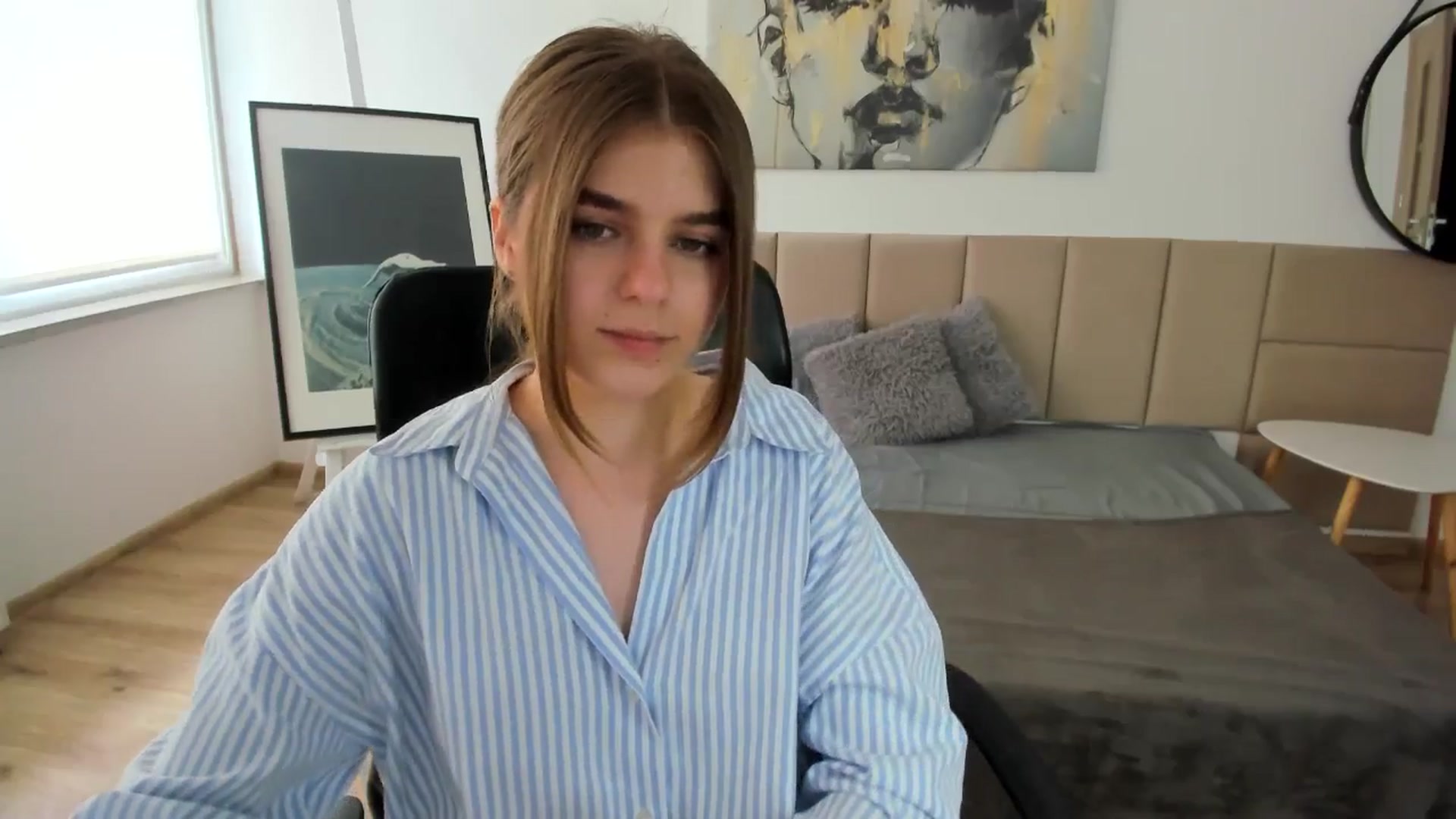 Gallery image thumbnail from Innolasa's myfreecams stream on, 05/06/2024, 13:03 image 18 of 20