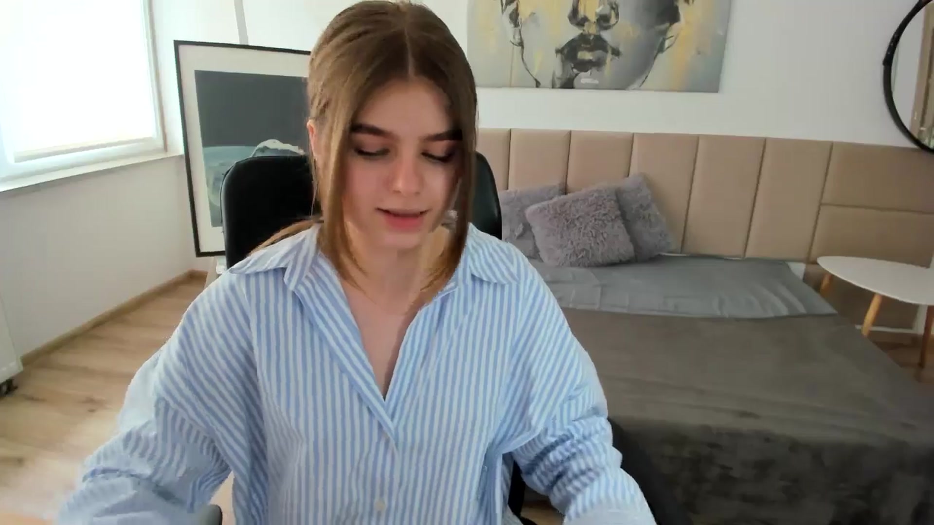 Gallery image thumbnail from Innolasa's myfreecams stream on, 05/06/2024, 14:09 image 7 of 20