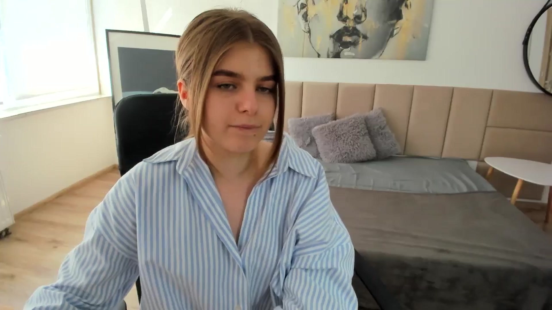 Gallery image thumbnail from Innolasa's myfreecams stream on, 05/06/2024, 14:09 image 18 of 20
