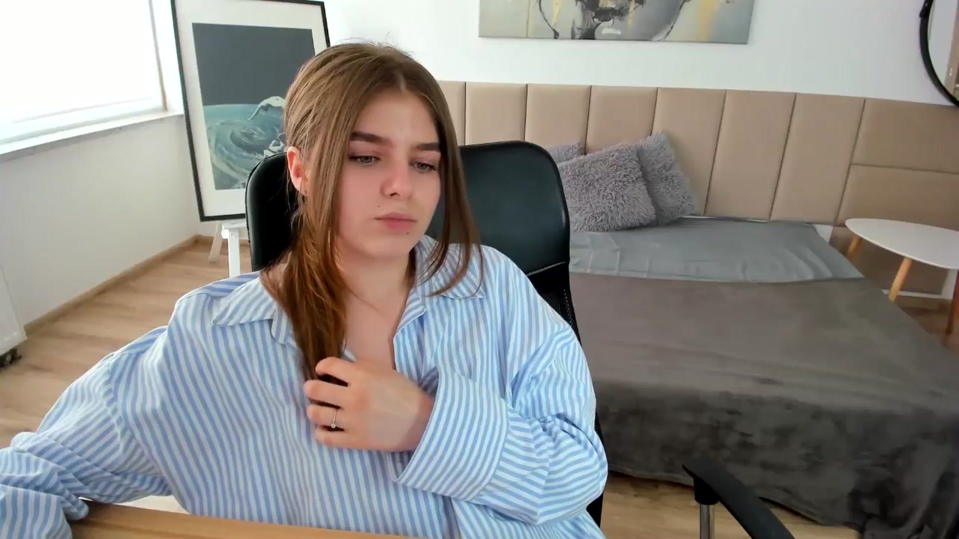 Gallery image thumbnail from Innolasa's myfreecams stream on, 05/06/2024, 14:09 image 3 of 20